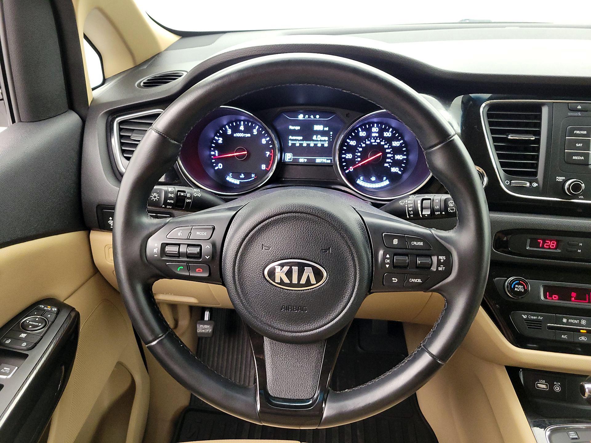 Thumbnail: 2016 Kia Sedona - 10