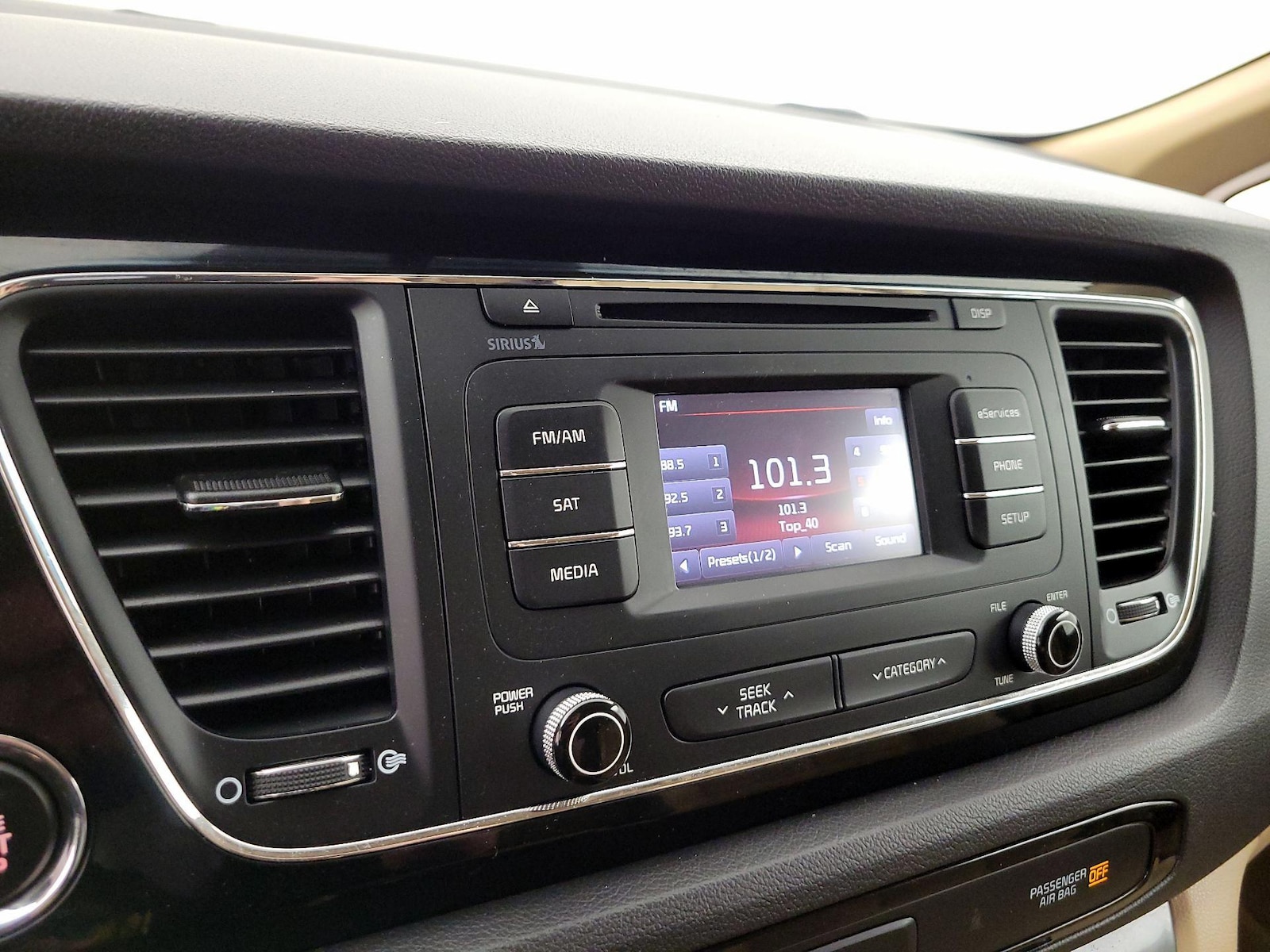 2016 Kia Sedona EX - Photo 16