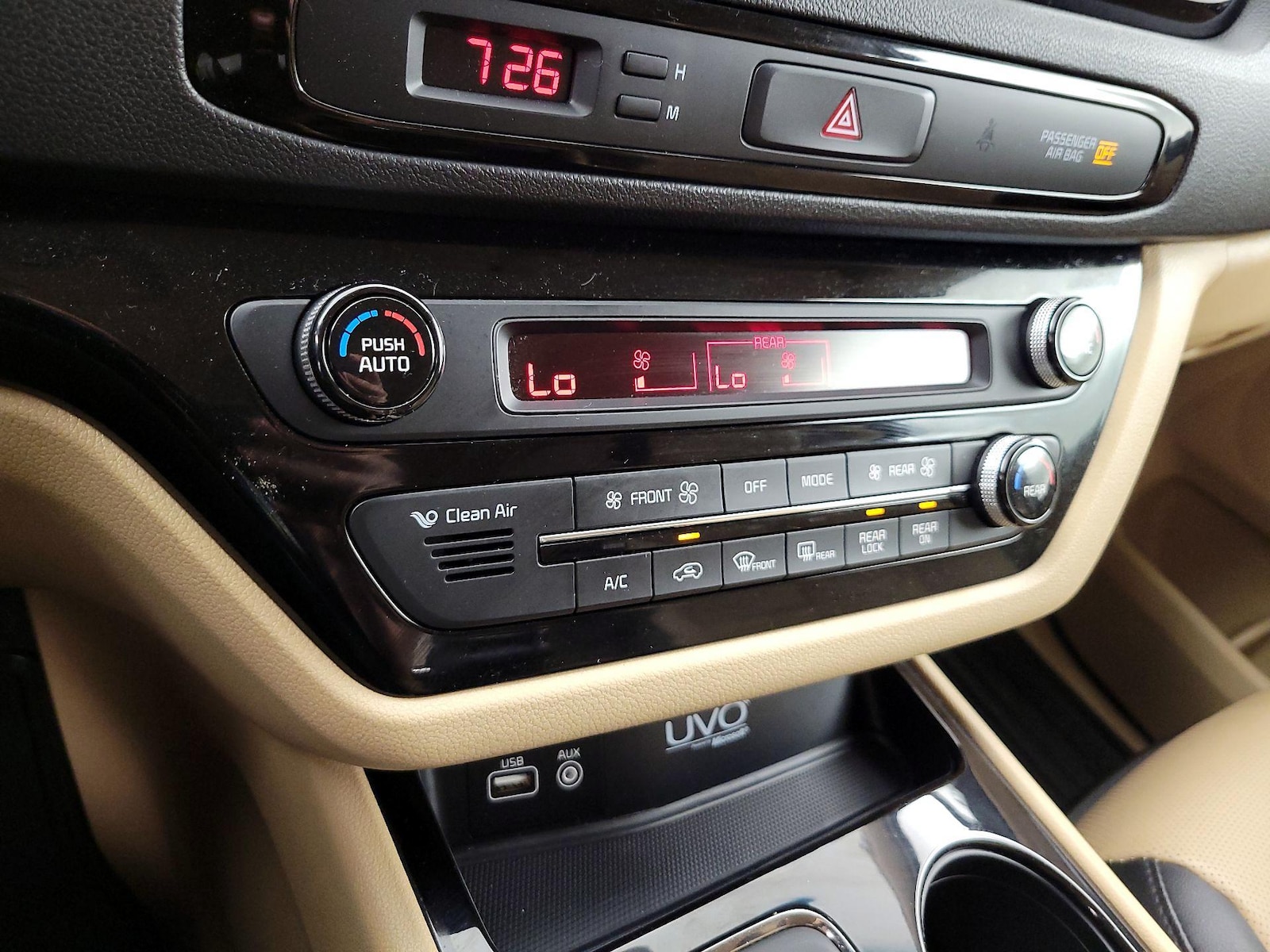 2016 Kia Sedona EX - Photo 17