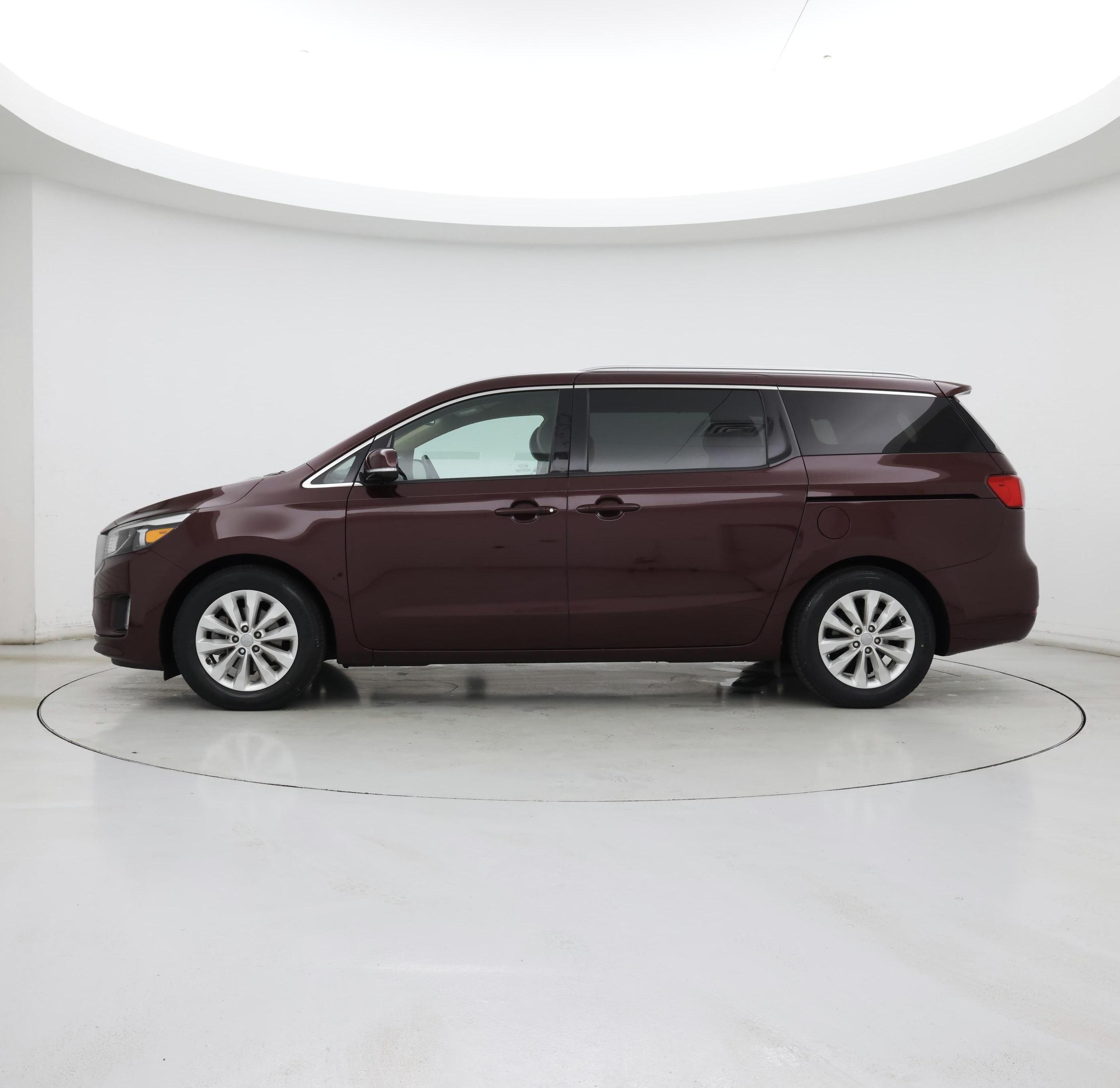 Thumbnail: 2016 Kia Sedona - 3