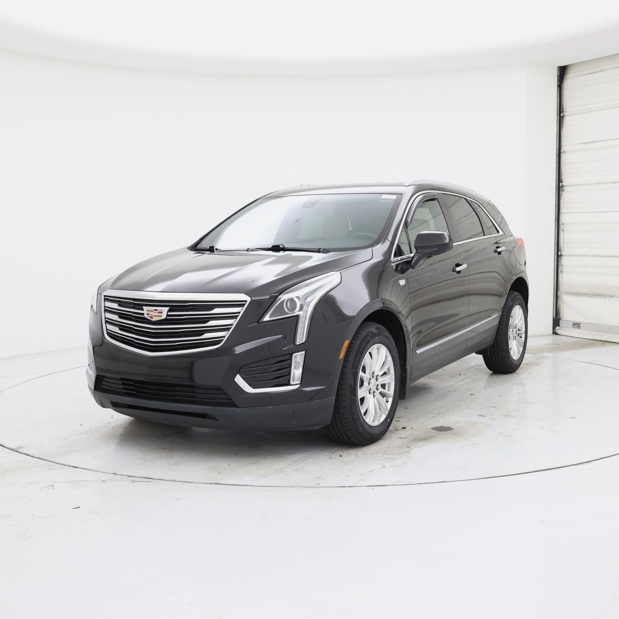 Thumbnail: 2017 Cadillac XT5 - 4