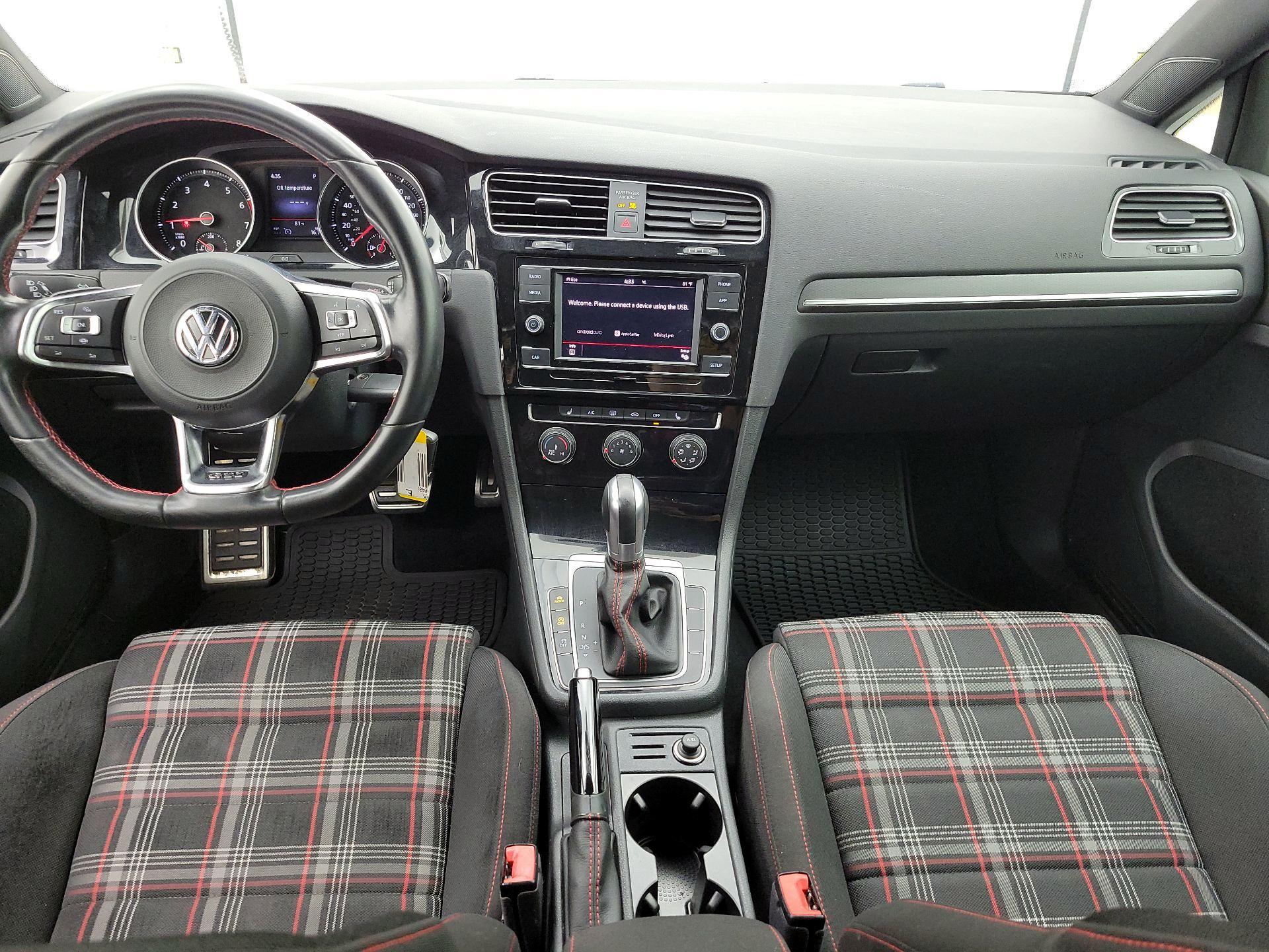 Thumbnail: 2019 Volkswagen Golf - 9