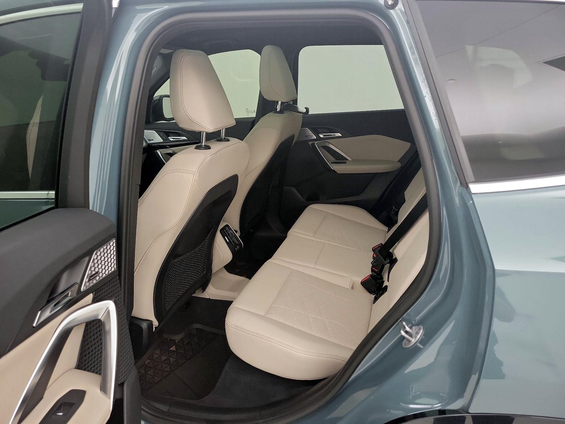Thumbnail: 2023 BMW X1 - 20