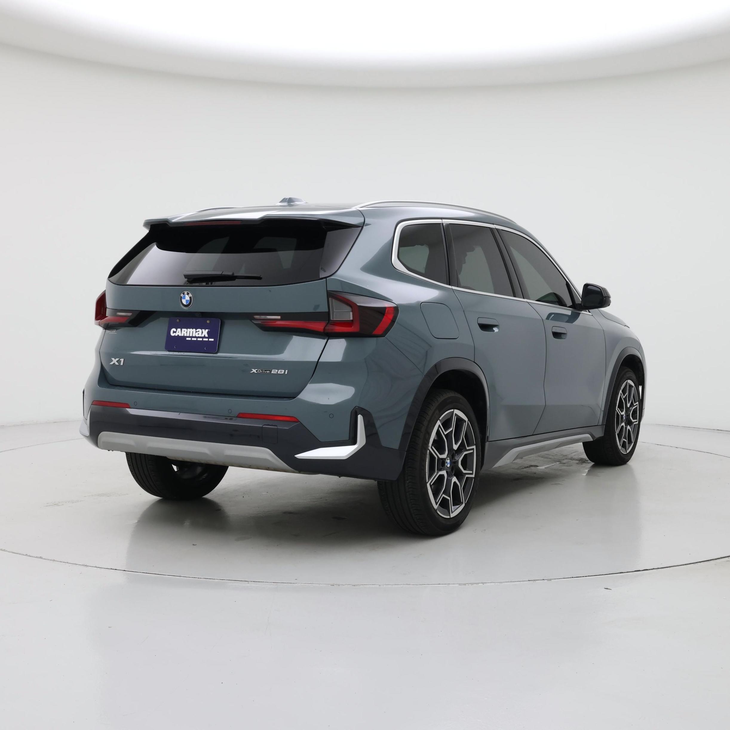 Thumbnail: 2023 BMW X1 - 8