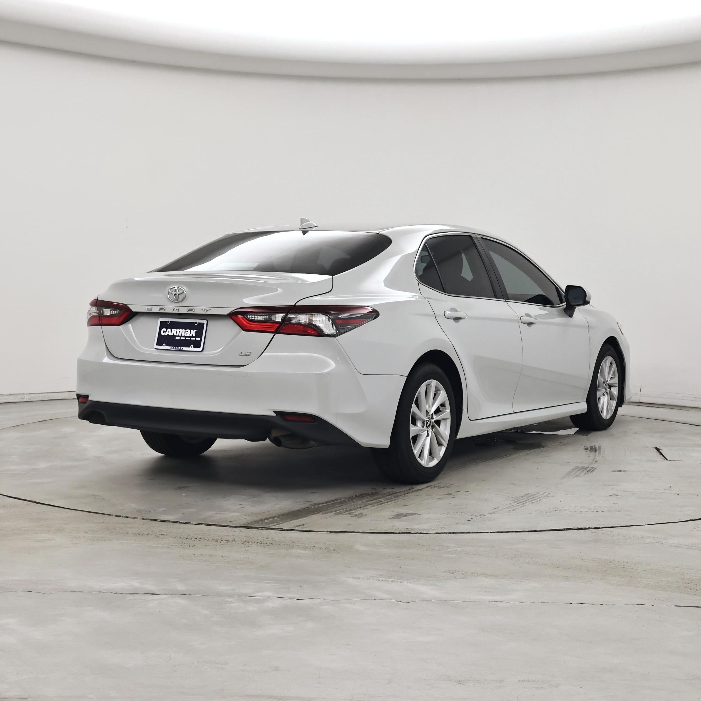 Thumbnail: 2023 Toyota Camry - 8