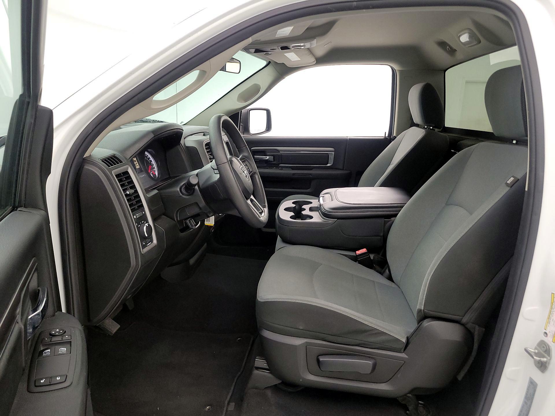 Thumbnail: 2021 RAM 1500 Classic - 11