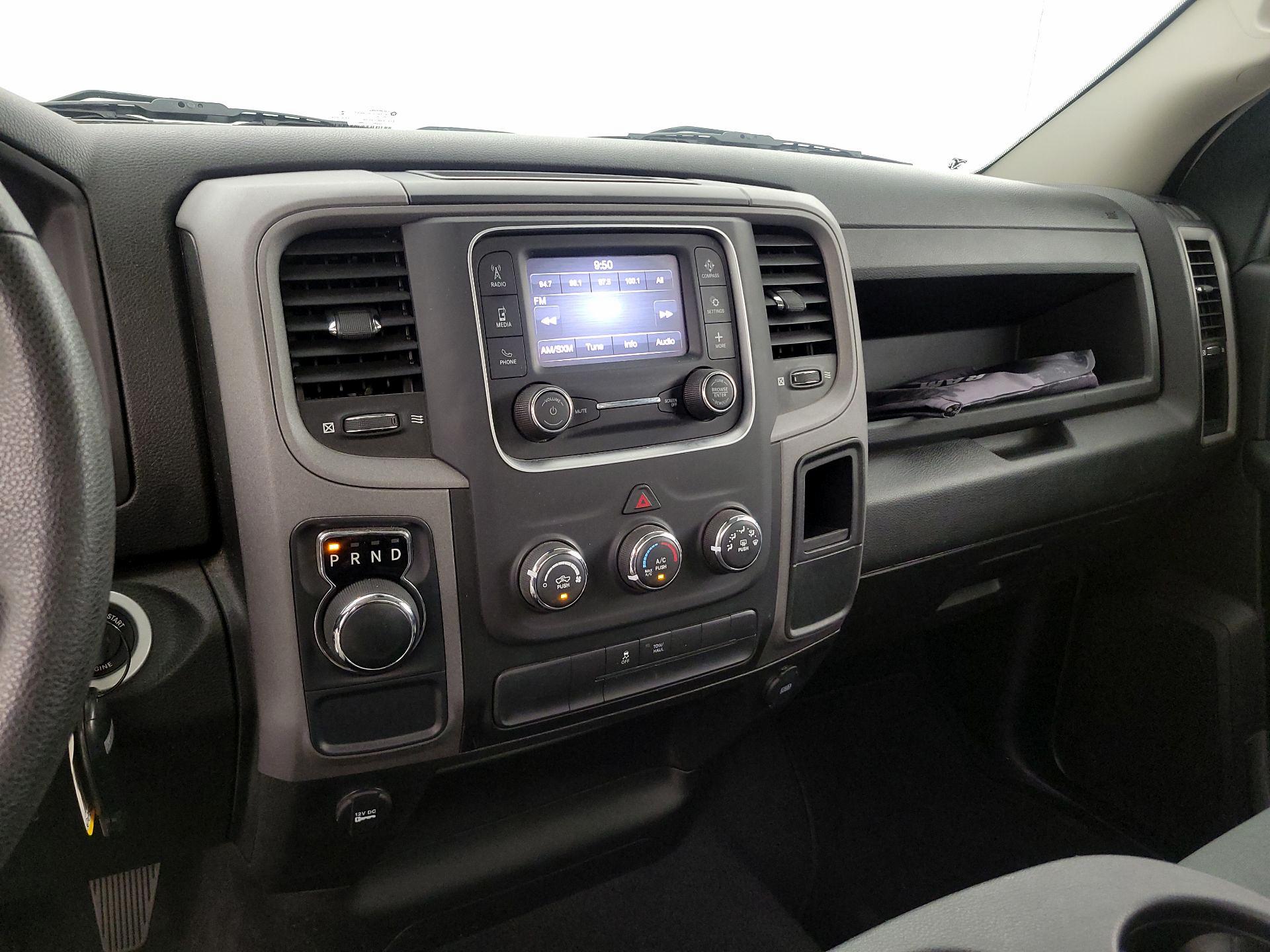 Thumbnail: 2021 RAM 1500 Classic - 15