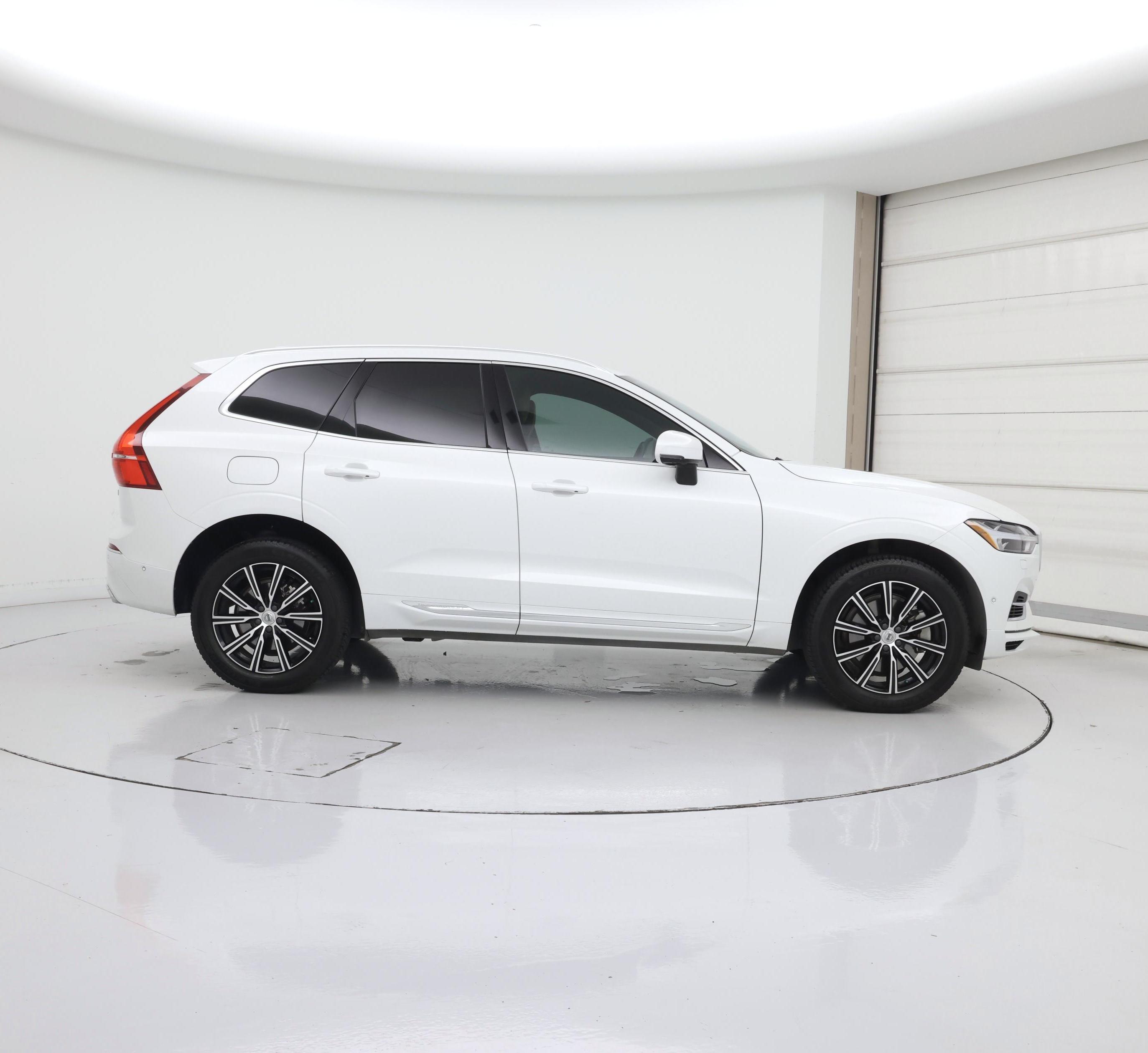 Thumbnail: 2019 Volvo XC60 - 7