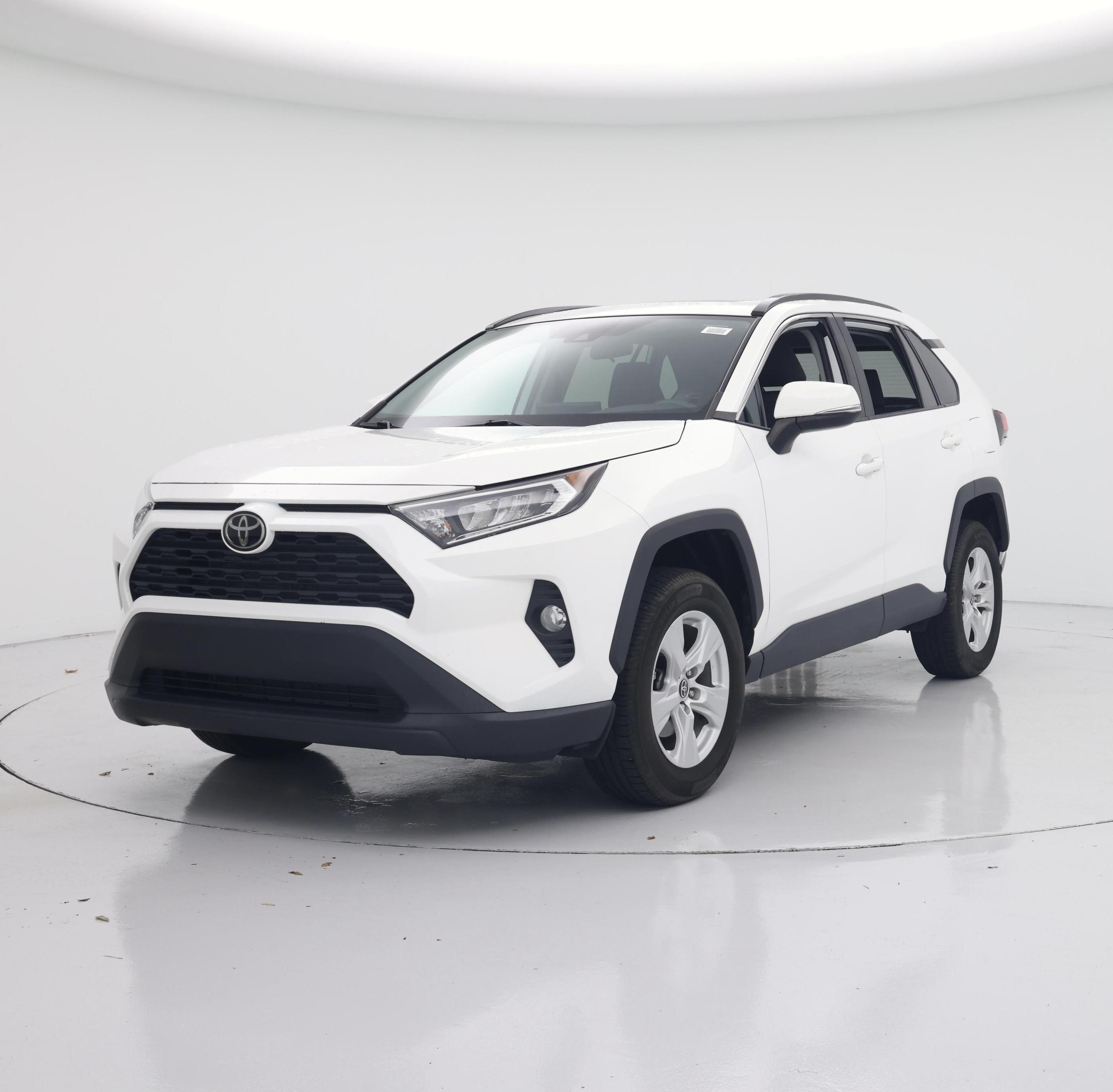 Thumbnail: 2021 Toyota RAV4 - 4