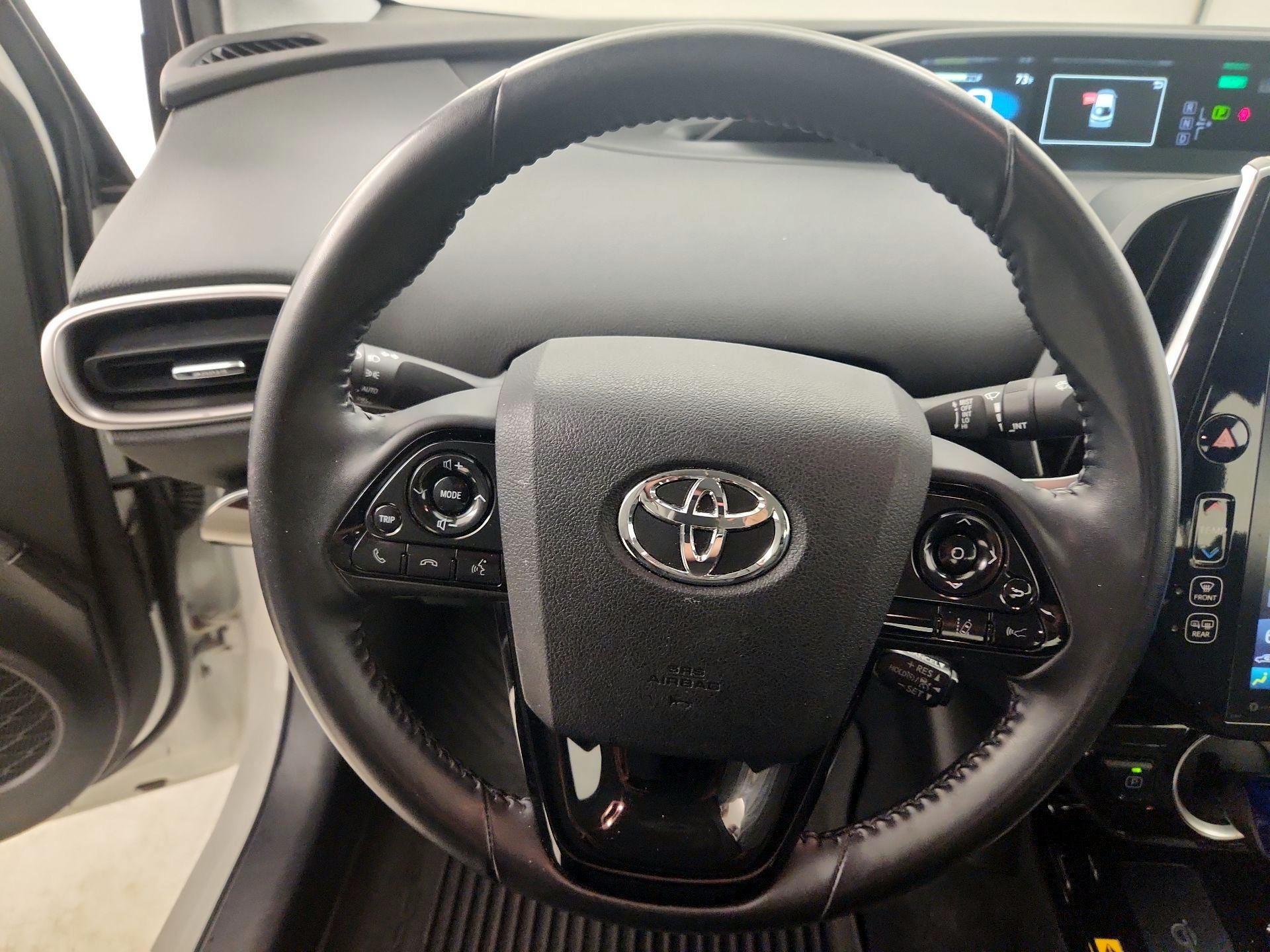 Thumbnail: 2022 Toyota Prius Prime - 10