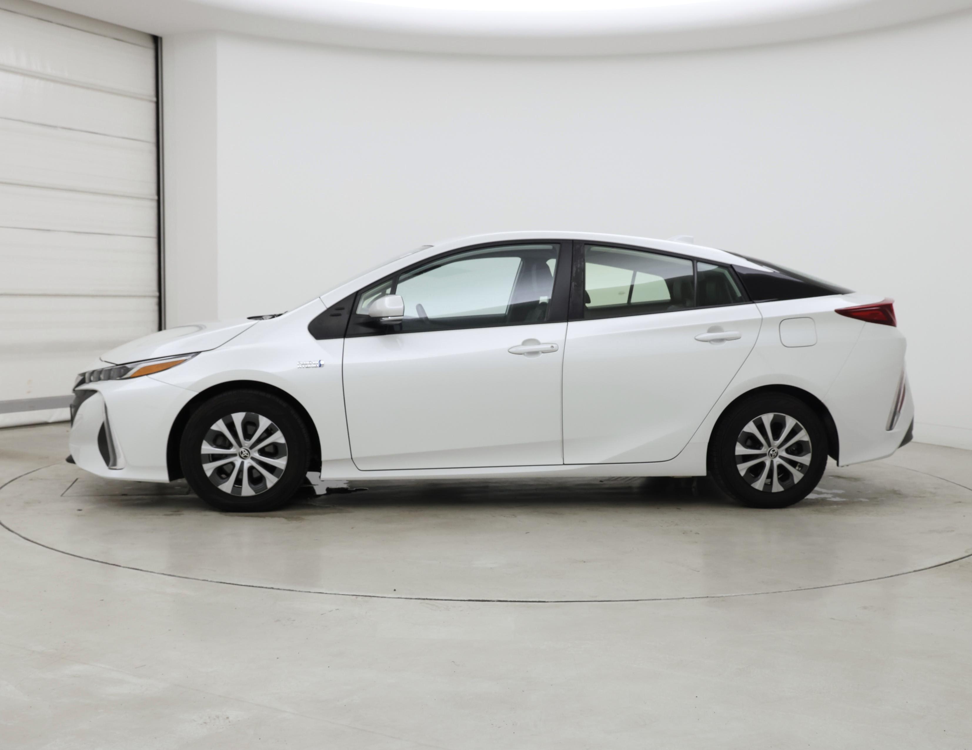 Thumbnail: 2022 Toyota Prius Prime - 3