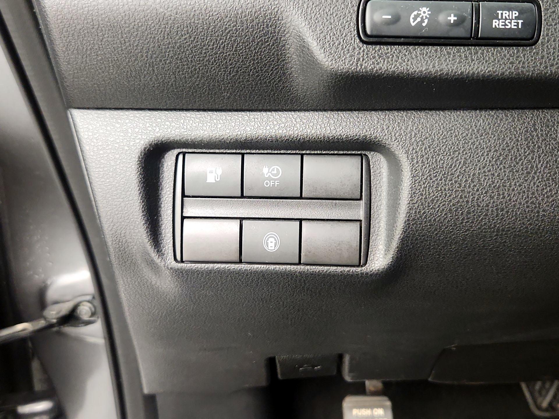 Thumbnail: 2021 Nissan Leaf - 13