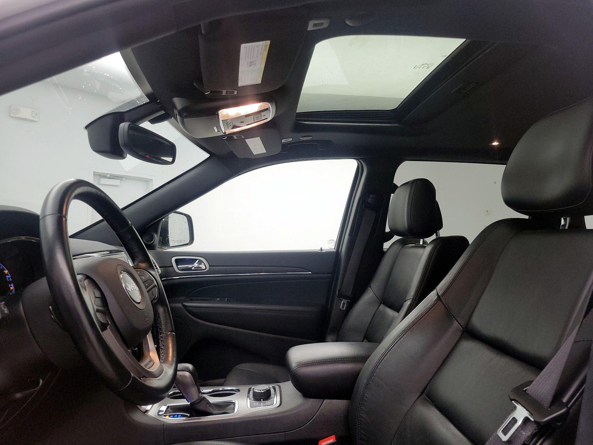 Thumbnail: 2021 Jeep Grand Cherokee - 20