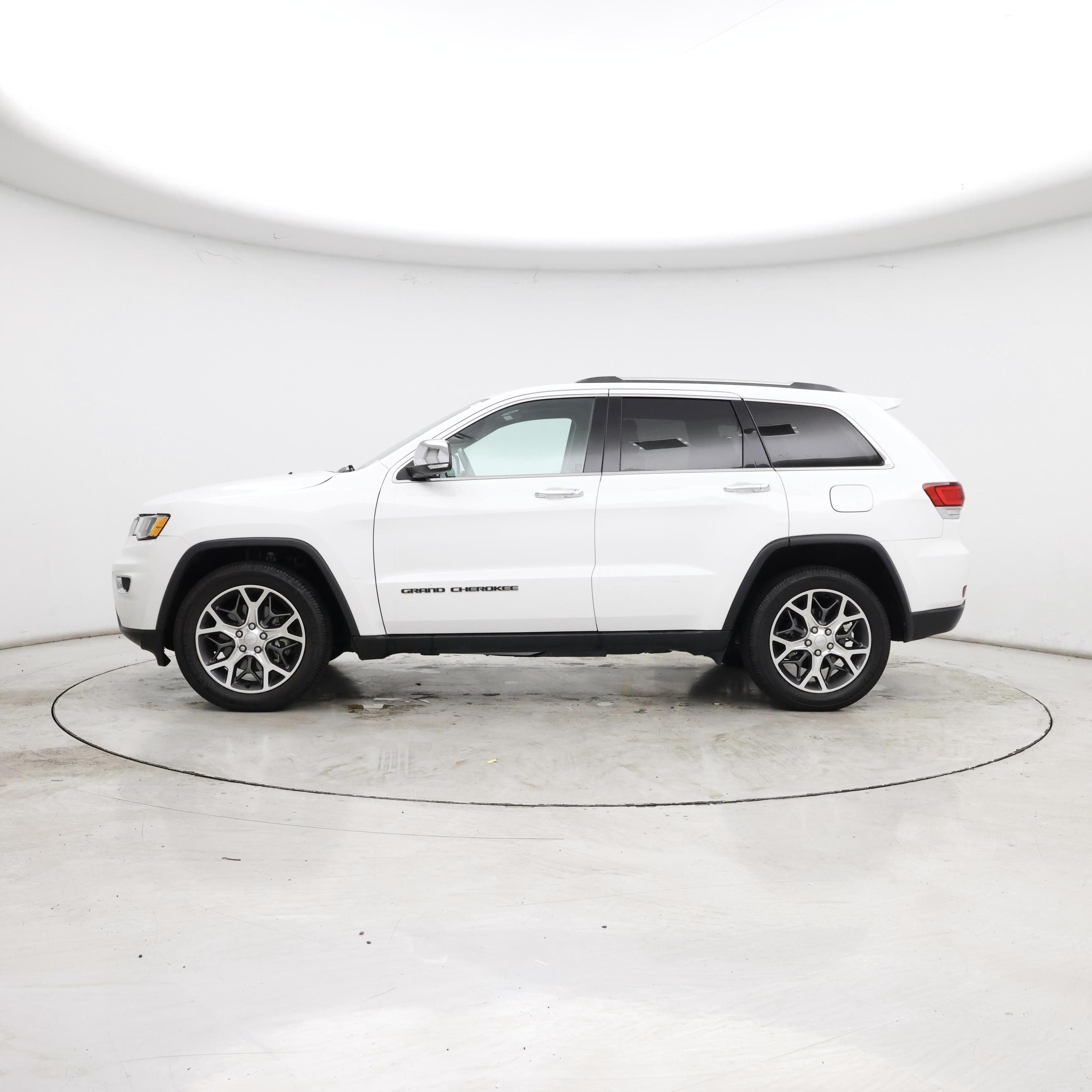 Thumbnail: 2021 Jeep Grand Cherokee - 3