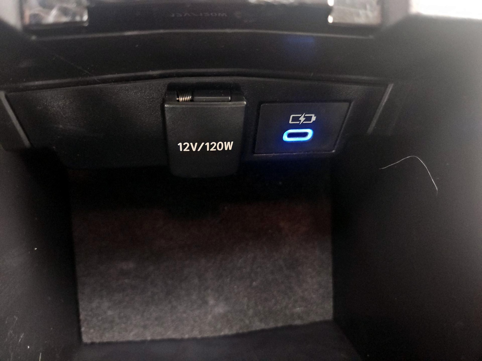 2022 Toyota Corolla LE - Photo 19