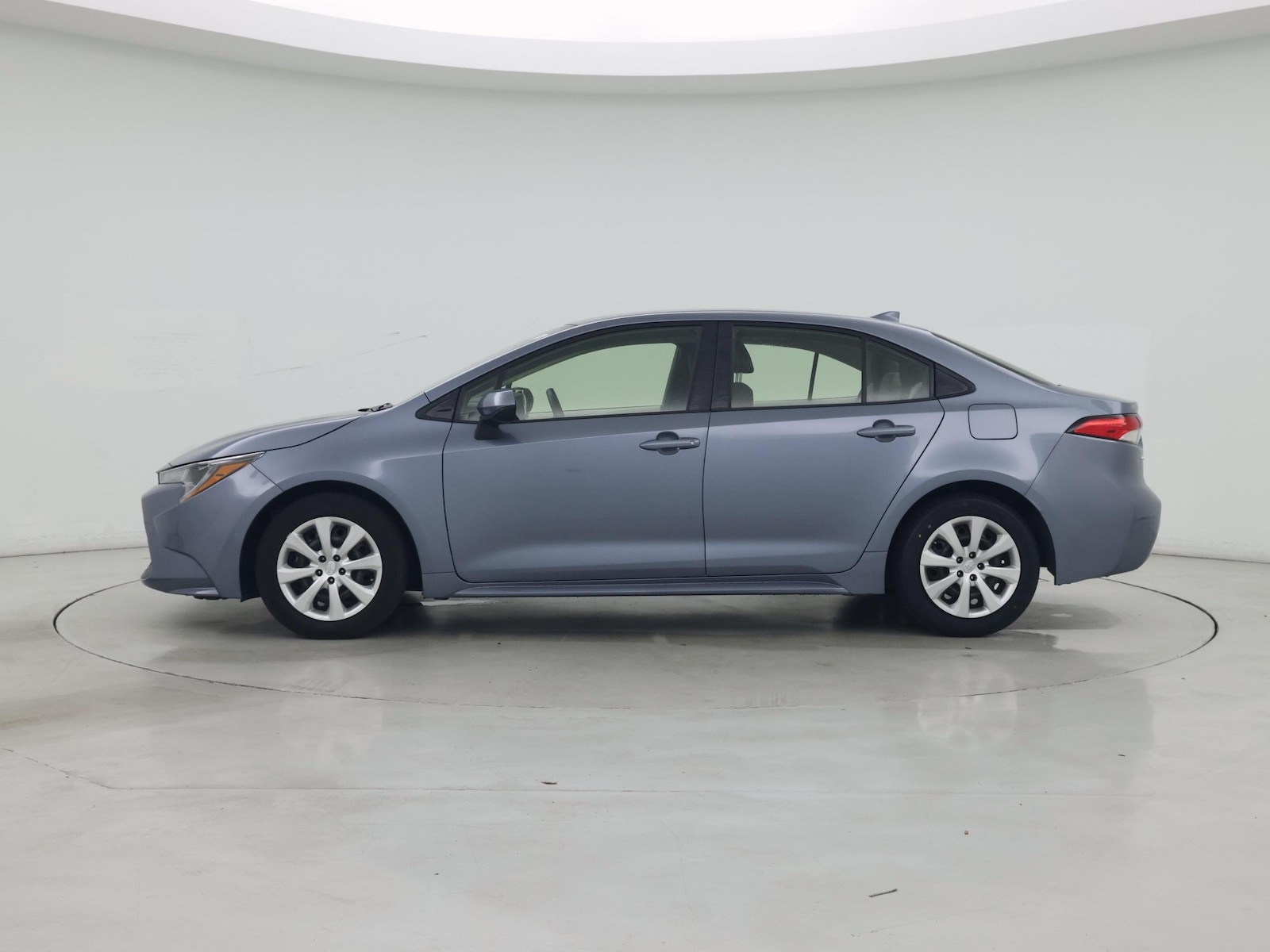 2022 Toyota Corolla LE - Photo 4