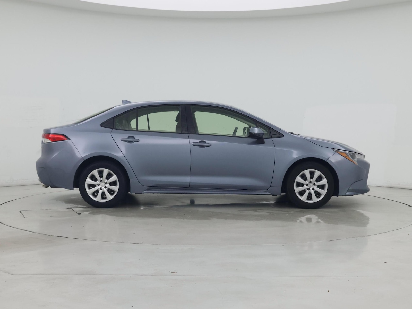 2022 Toyota Corolla LE - Photo 8