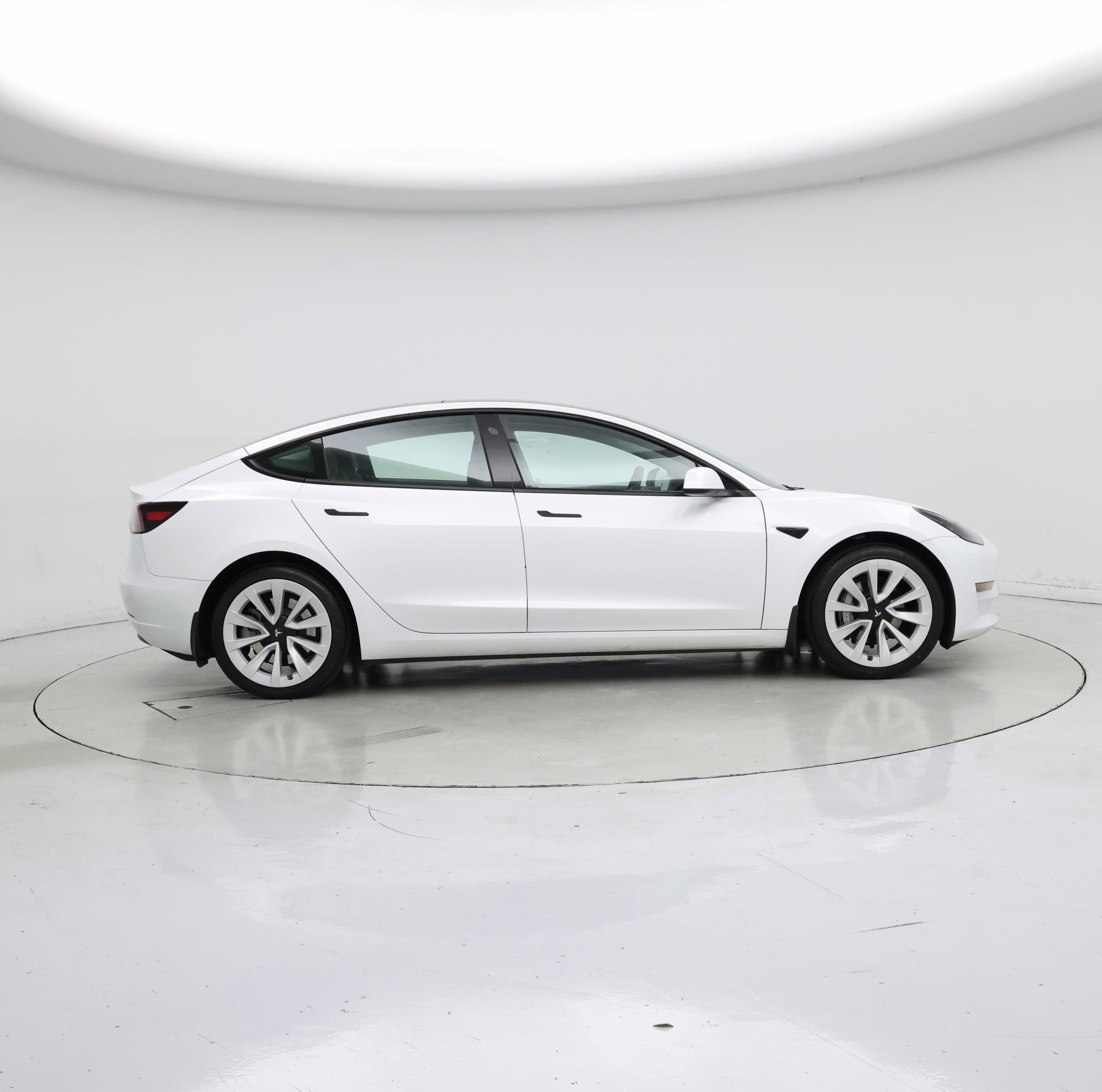 Thumbnail: 2023 Tesla Model 3 - 7