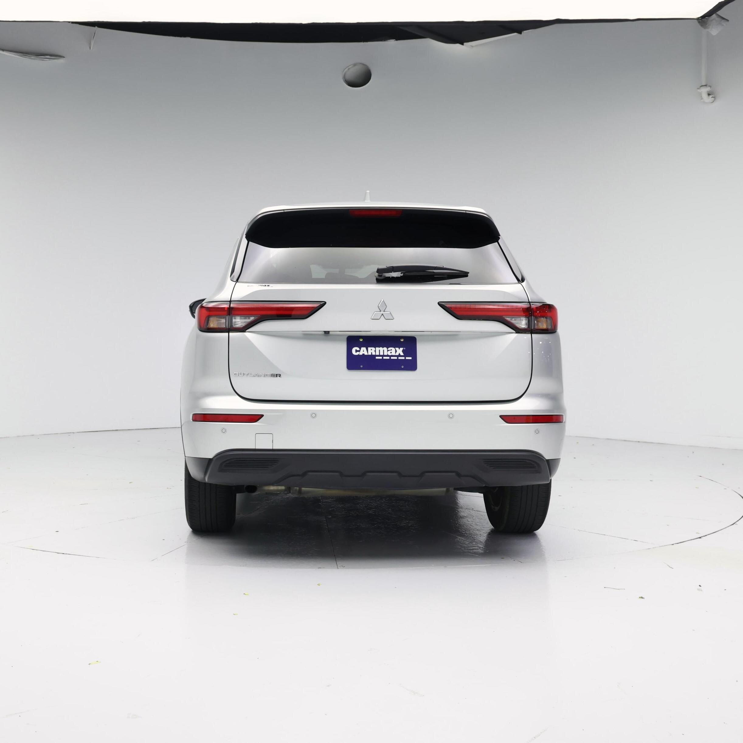 Thumbnail: 2024 Mitsubishi Outlander - 6