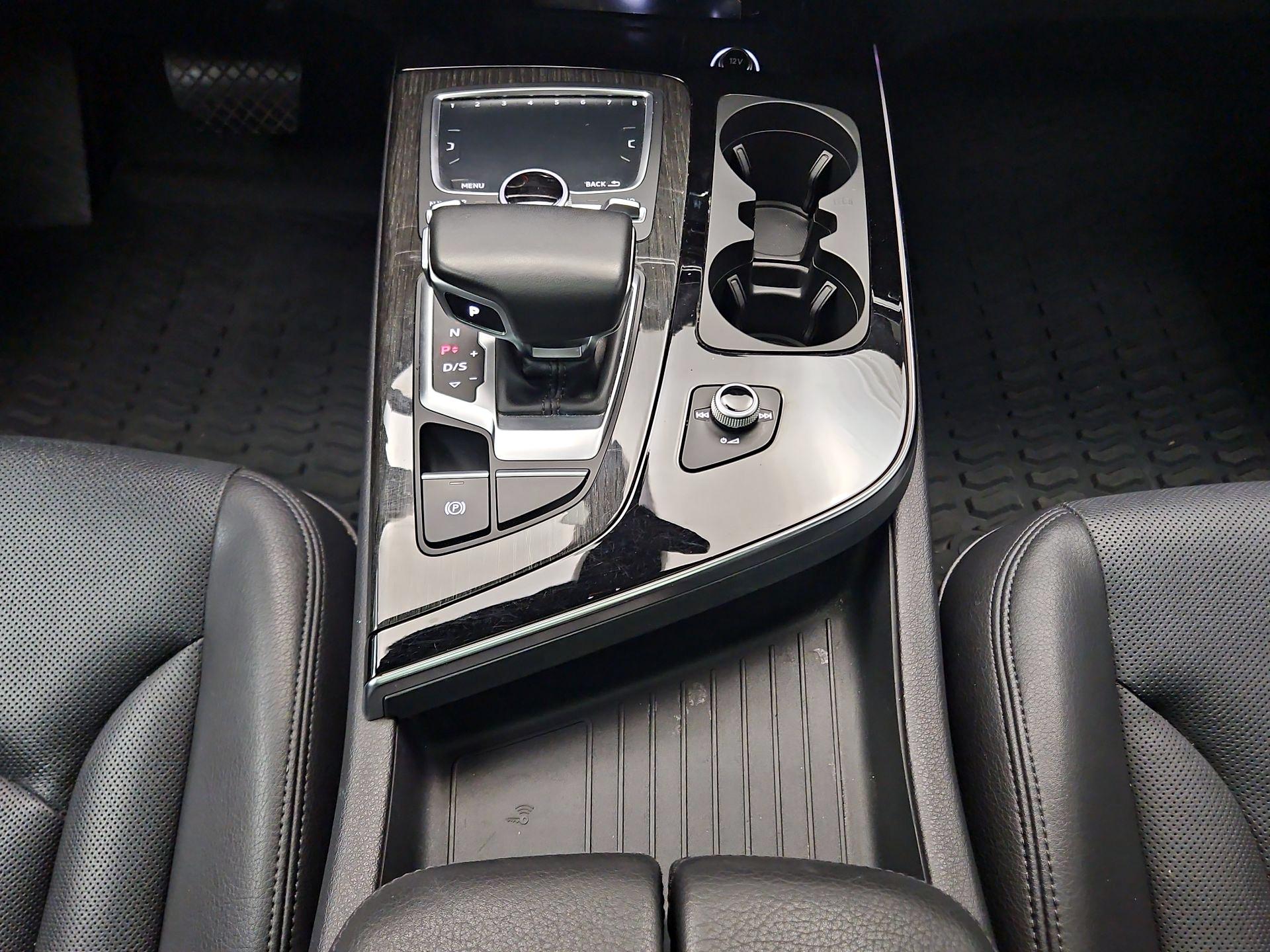 Thumbnail: 2018 Audi Q7 - 18