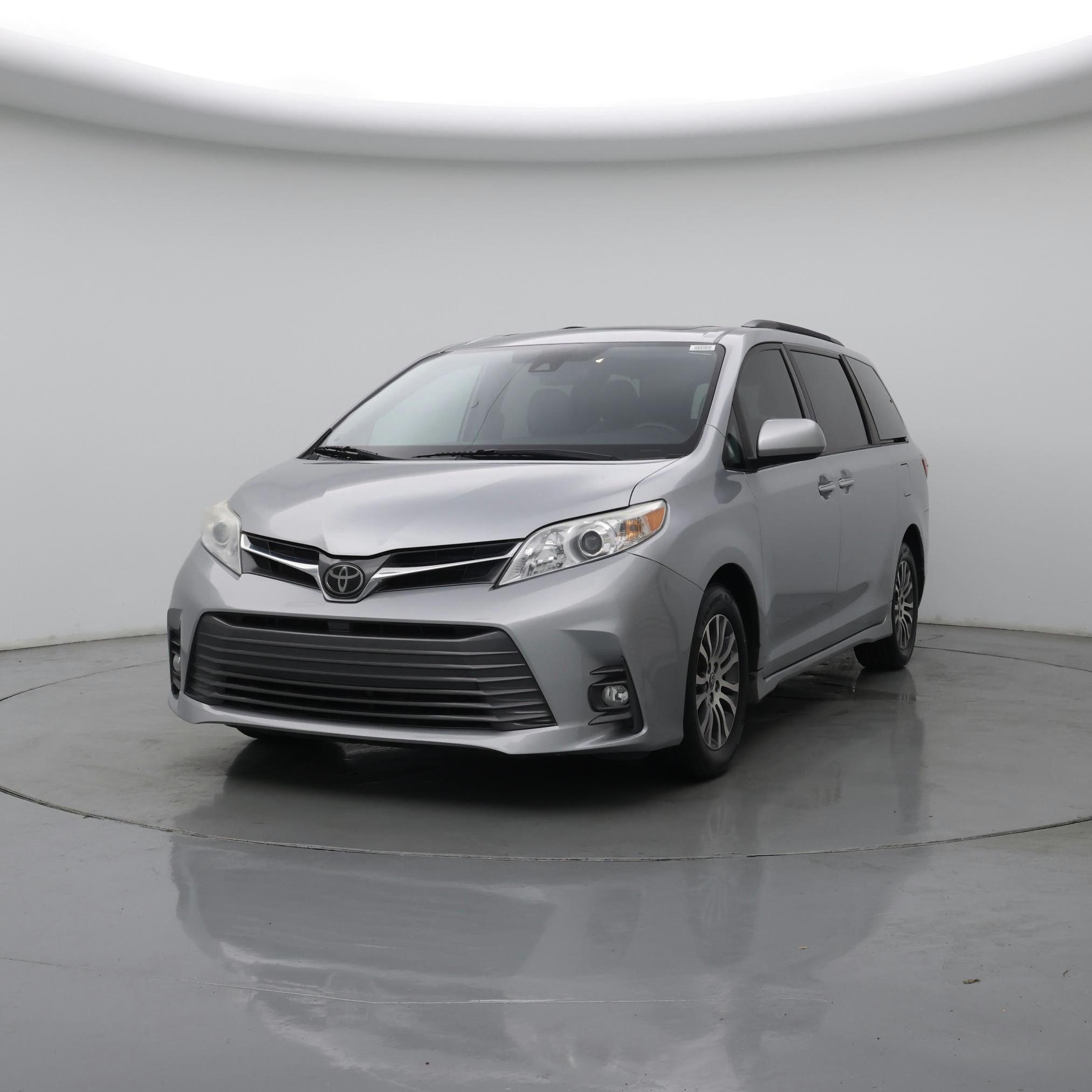 Thumbnail: 2020 Toyota Sienna - 4