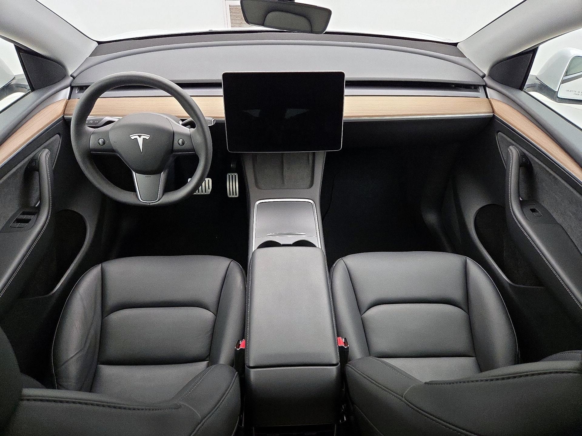 Thumbnail: 2023 Tesla Model Y - 9