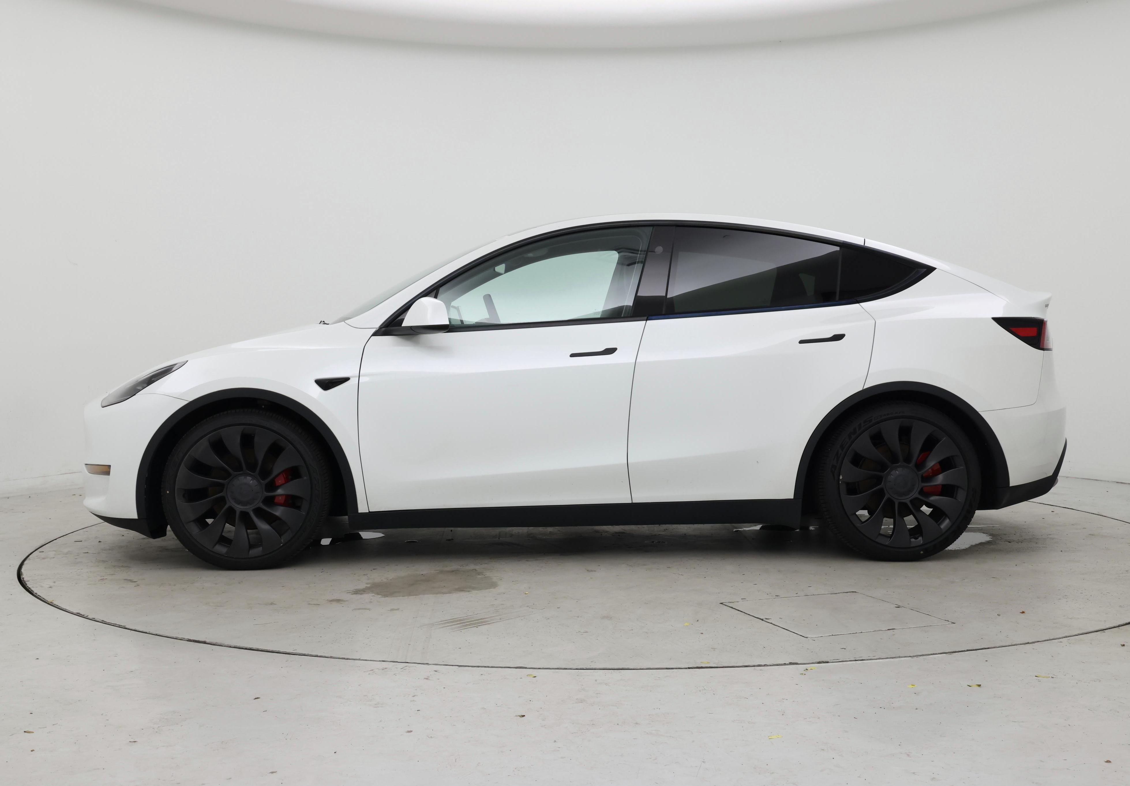 Thumbnail: 2023 Tesla Model Y - 3