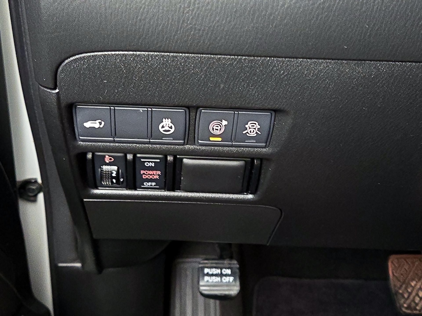 2019 Nissan Armada Platinum - Photo 14