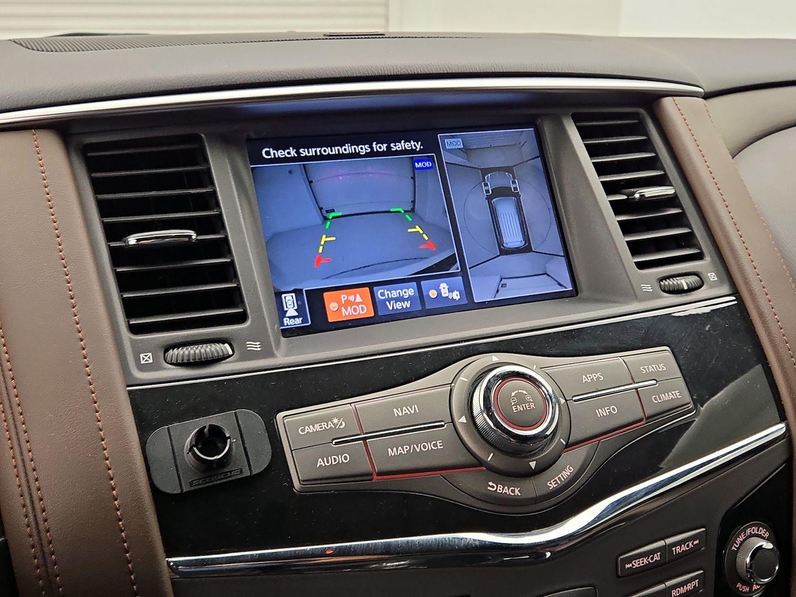 2019 Nissan Armada Platinum - Photo 16