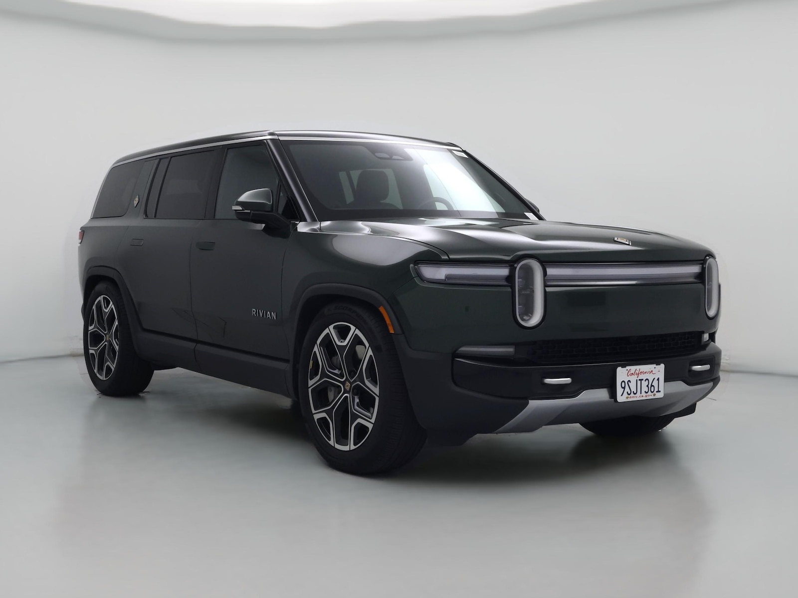 2025 Rivian R1S