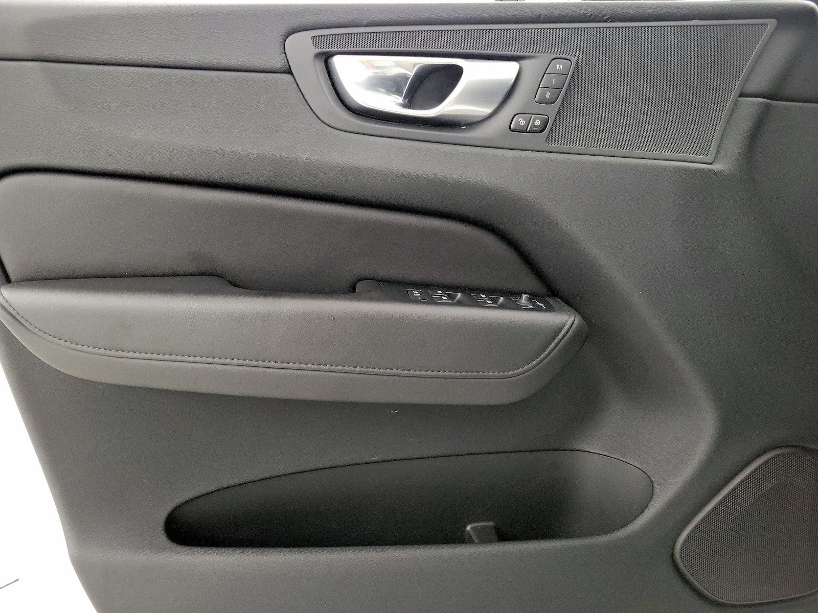 2024 Volvo XC60 Plus - Photo 13