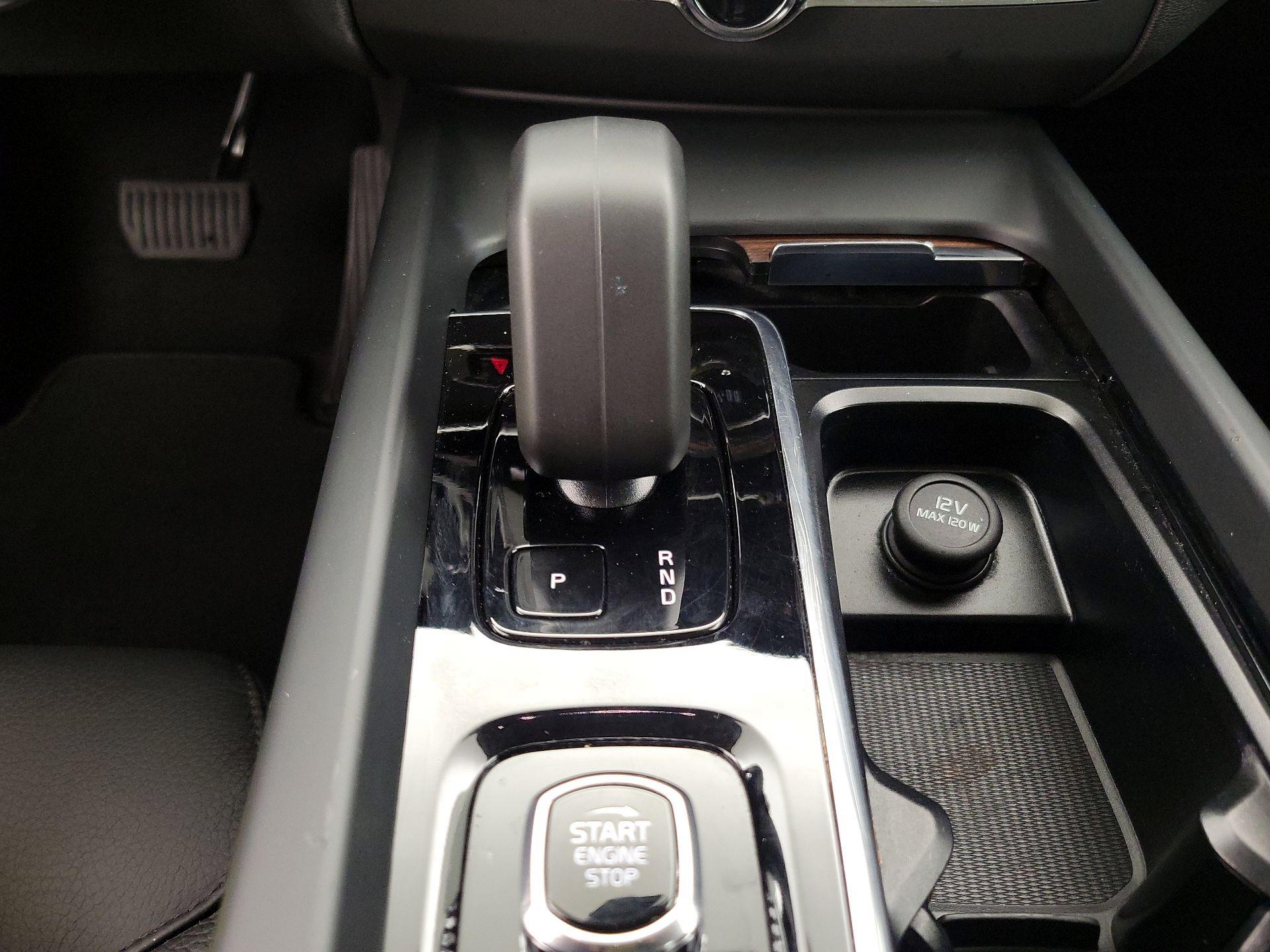 Thumbnail: 2024 Volvo XC60 - 17