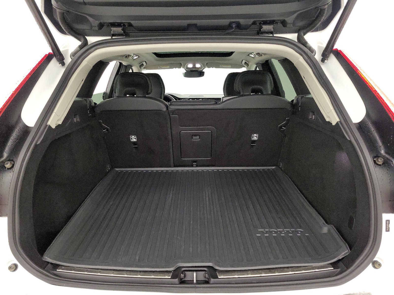 2024 Volvo XC60 Plus - Photo 22