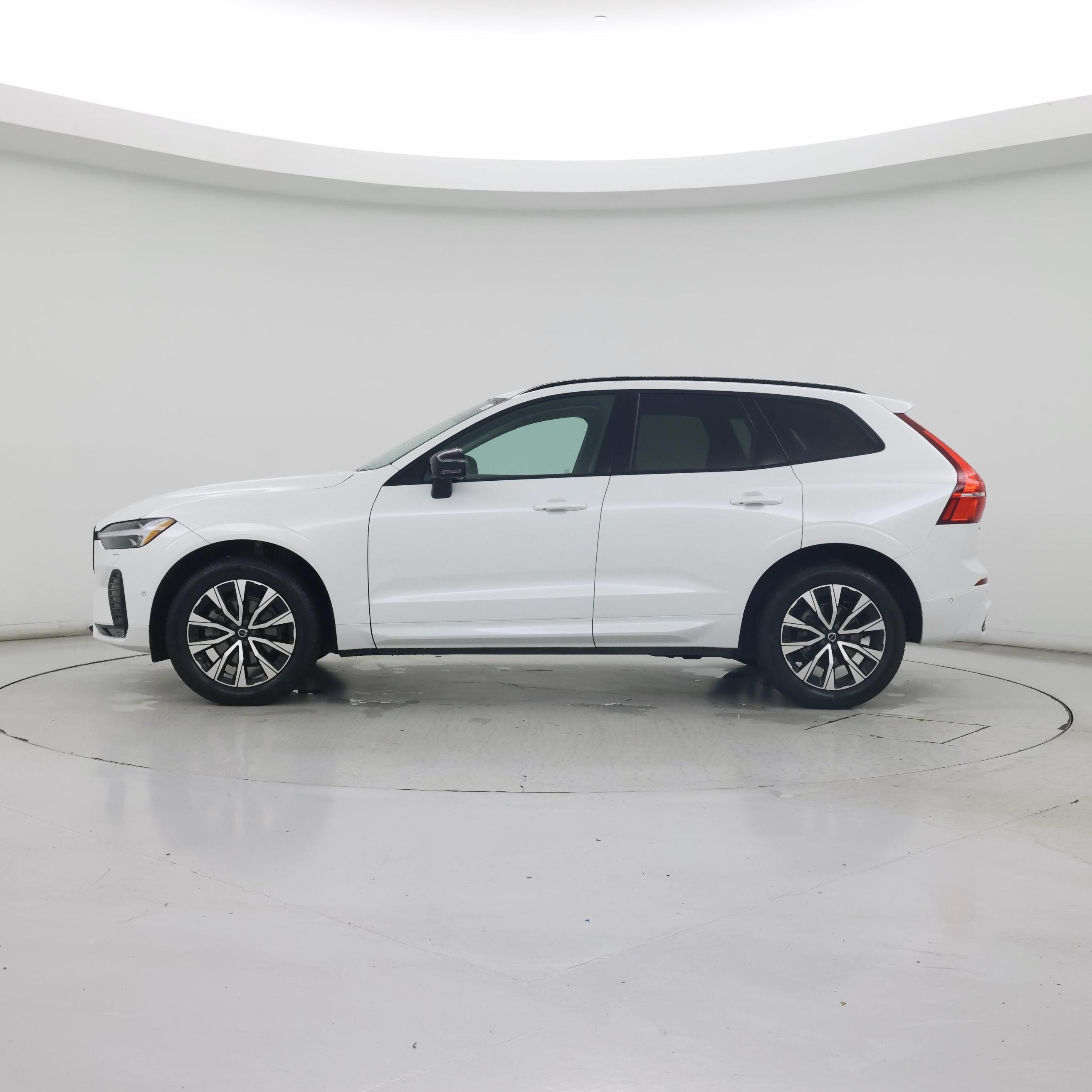 Thumbnail: 2024 Volvo XC60 - 3
