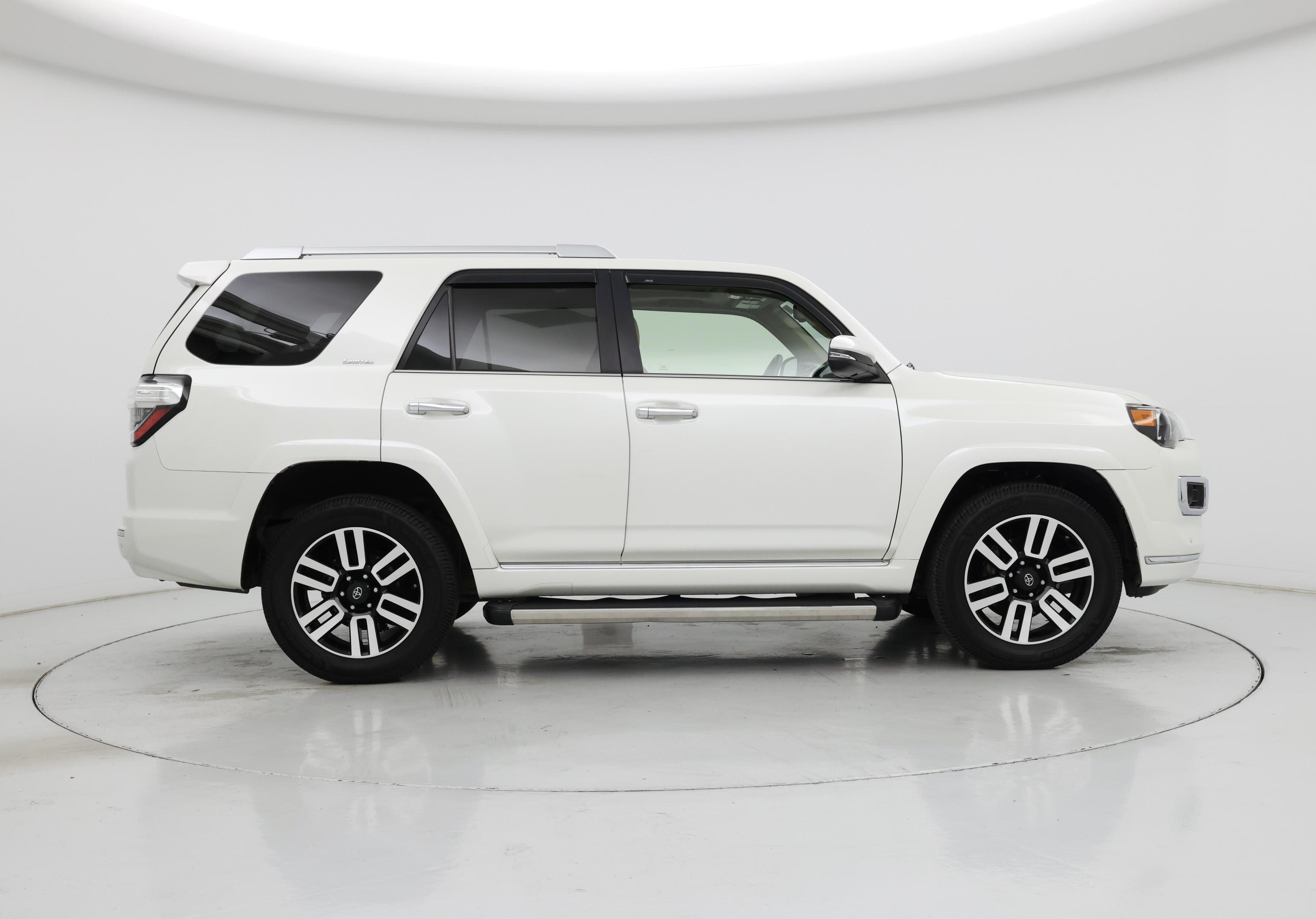 Thumbnail: 2018 Toyota 4Runner - 7