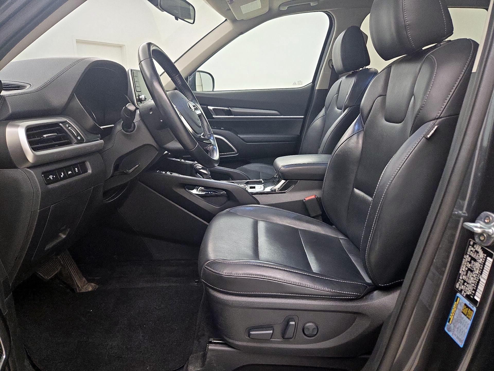 Thumbnail: 2020 Kia Telluride - 11
