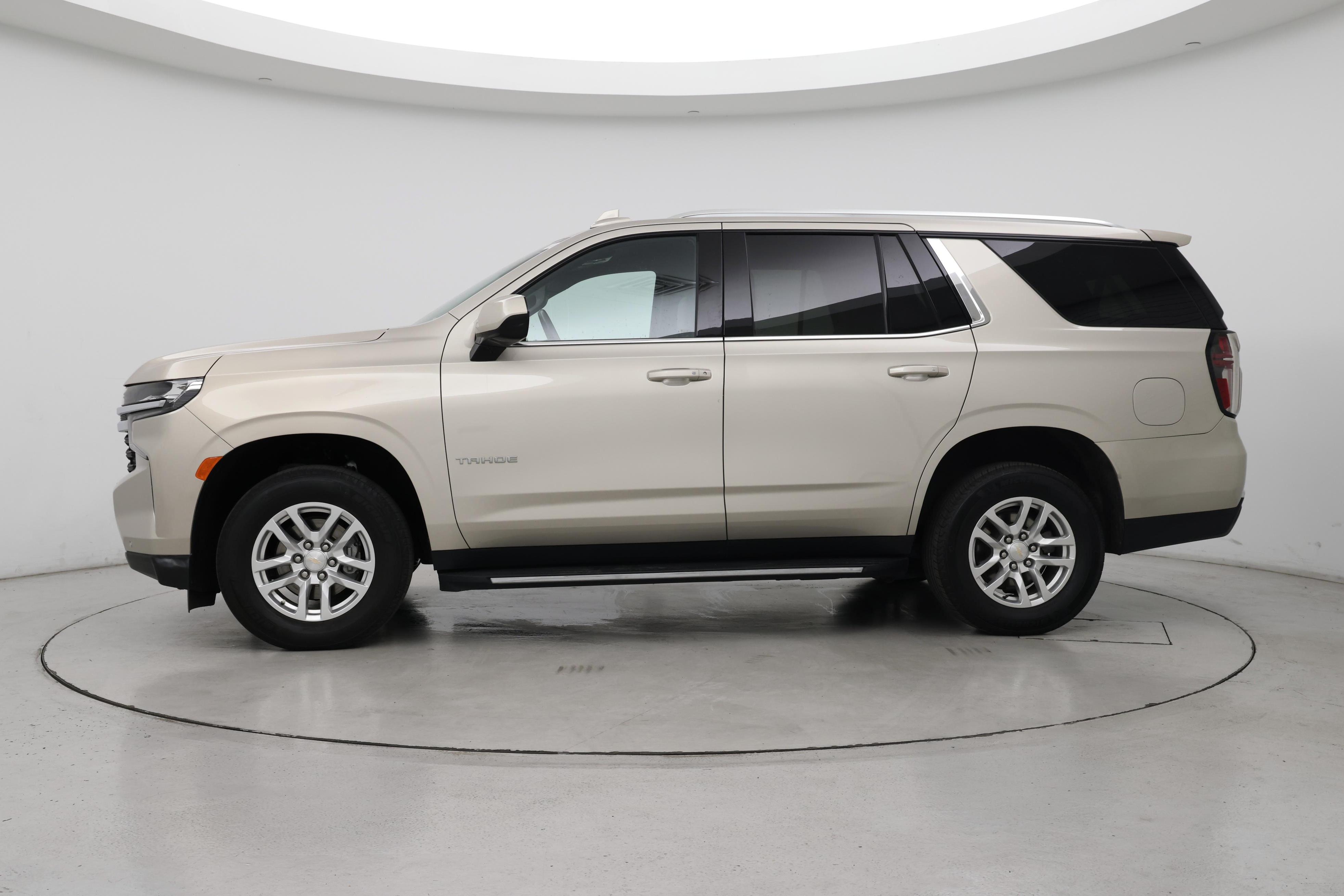 Thumbnail: 2022 Chevrolet Tahoe - 3