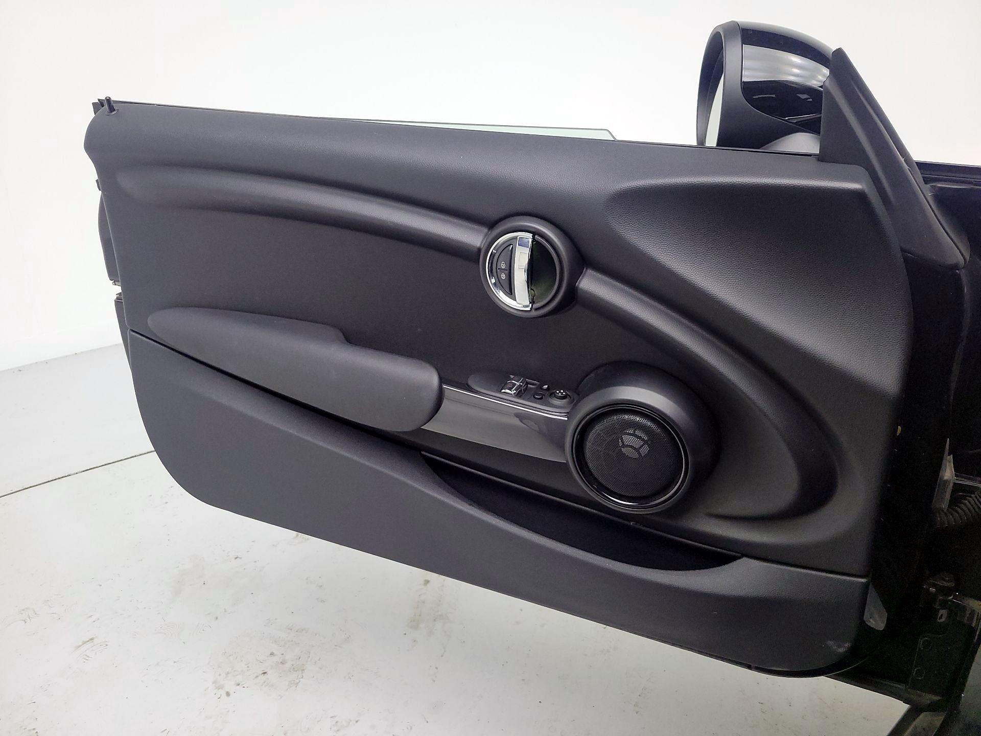 Thumbnail: 2018 MINI Cooper Hardtop - 12