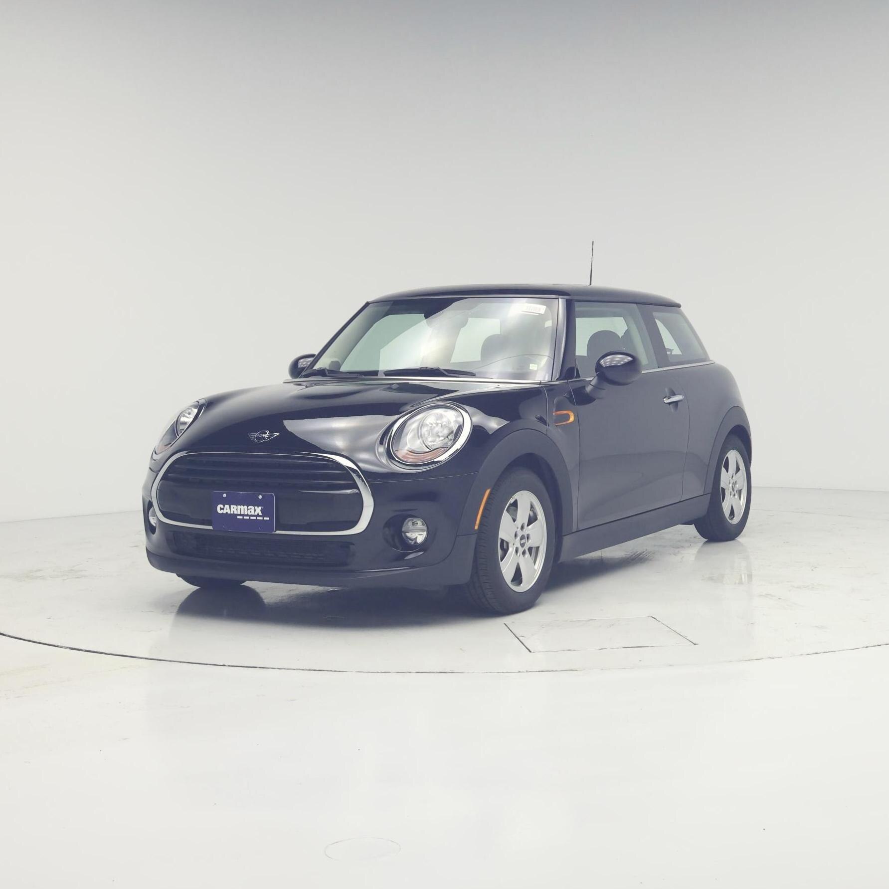 Thumbnail: 2018 MINI Cooper Hardtop - 4