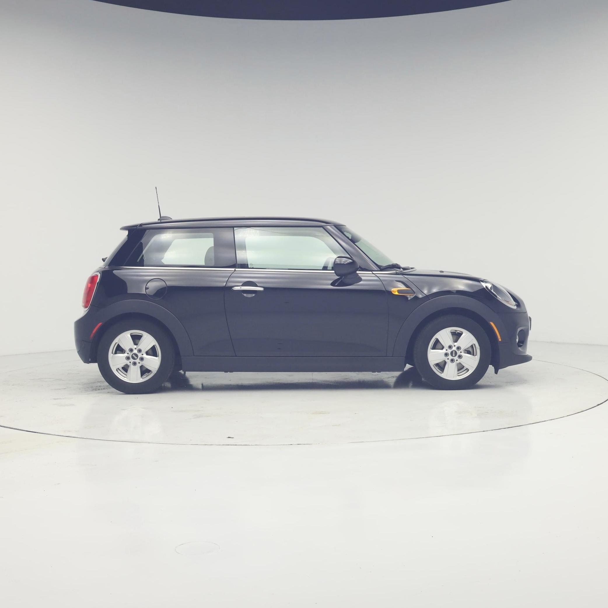 Thumbnail: 2018 MINI Cooper Hardtop - 7