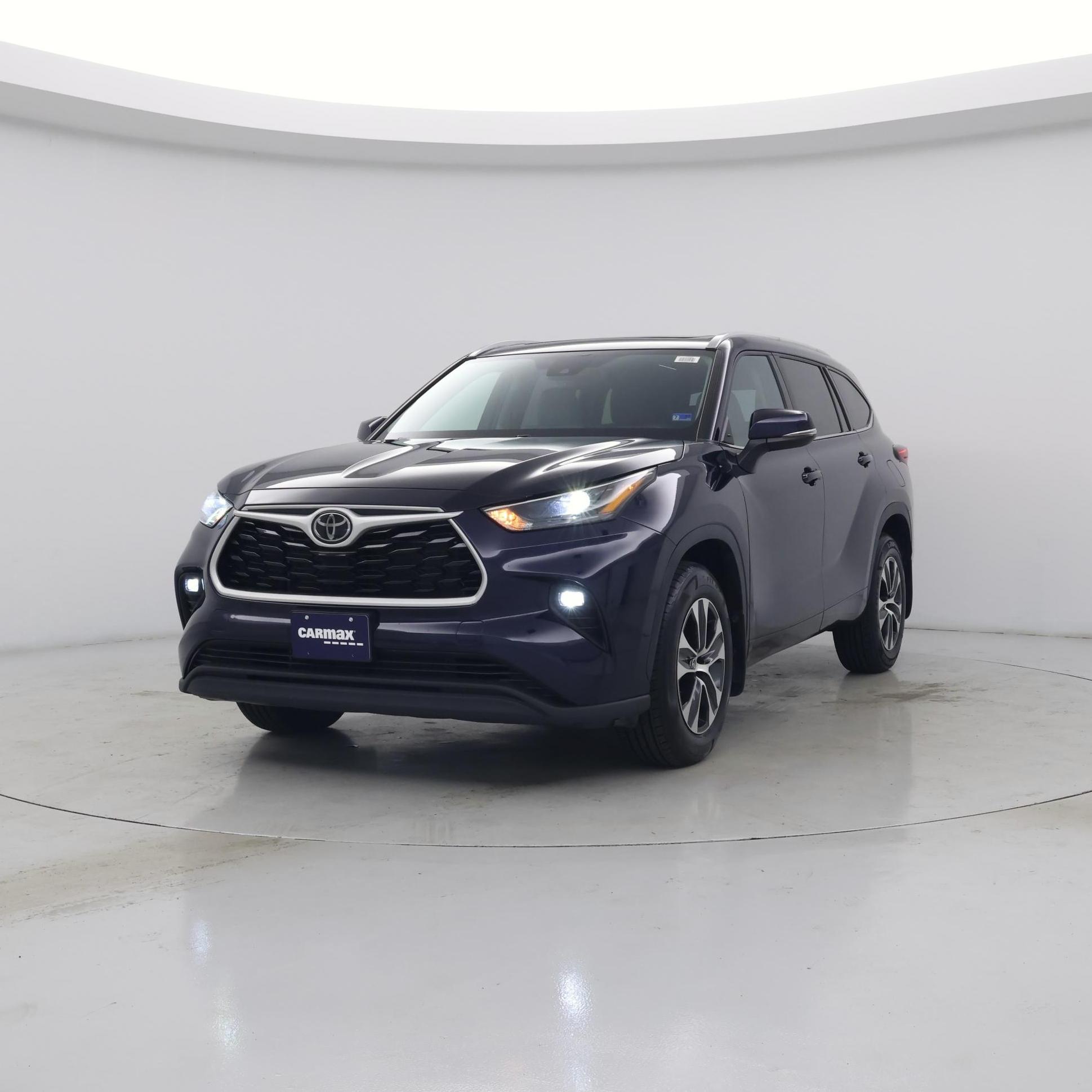 Thumbnail: 2022 Toyota Highlander - 4
