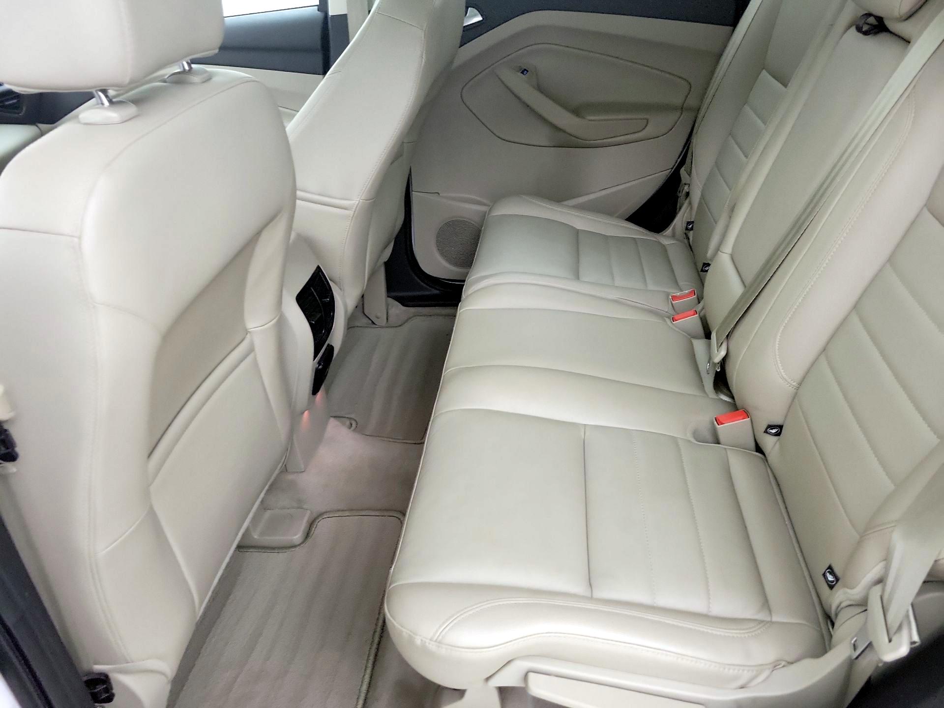 Thumbnail: 2015 Ford Escape - 20