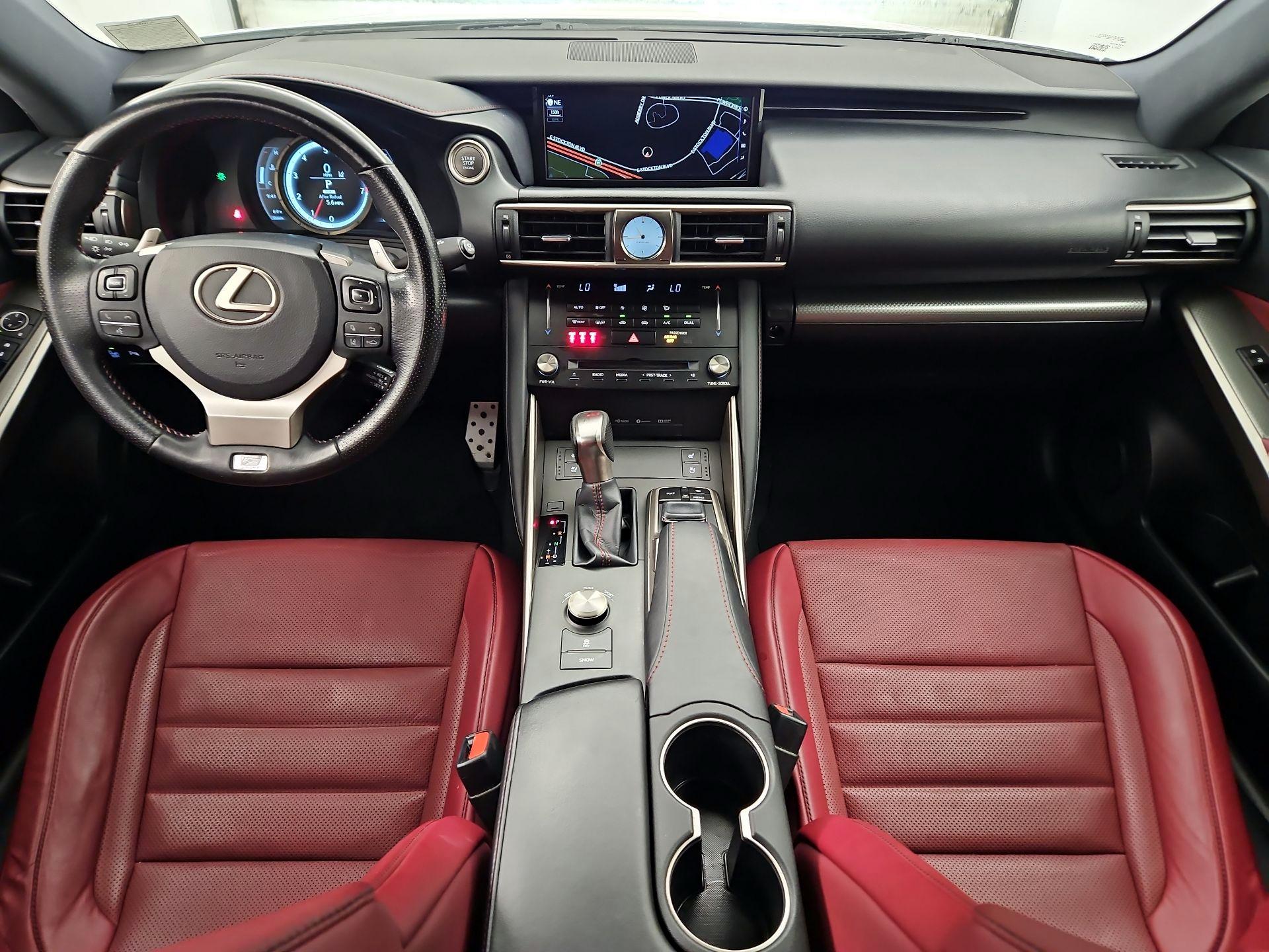 Thumbnail: 2018 Lexus IS - 9
