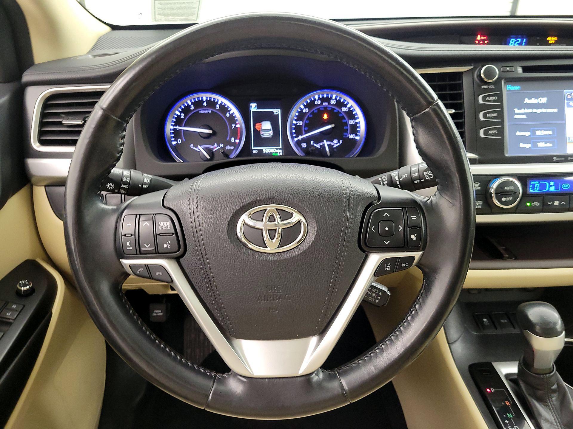 Thumbnail: 2018 Toyota Highlander - 10