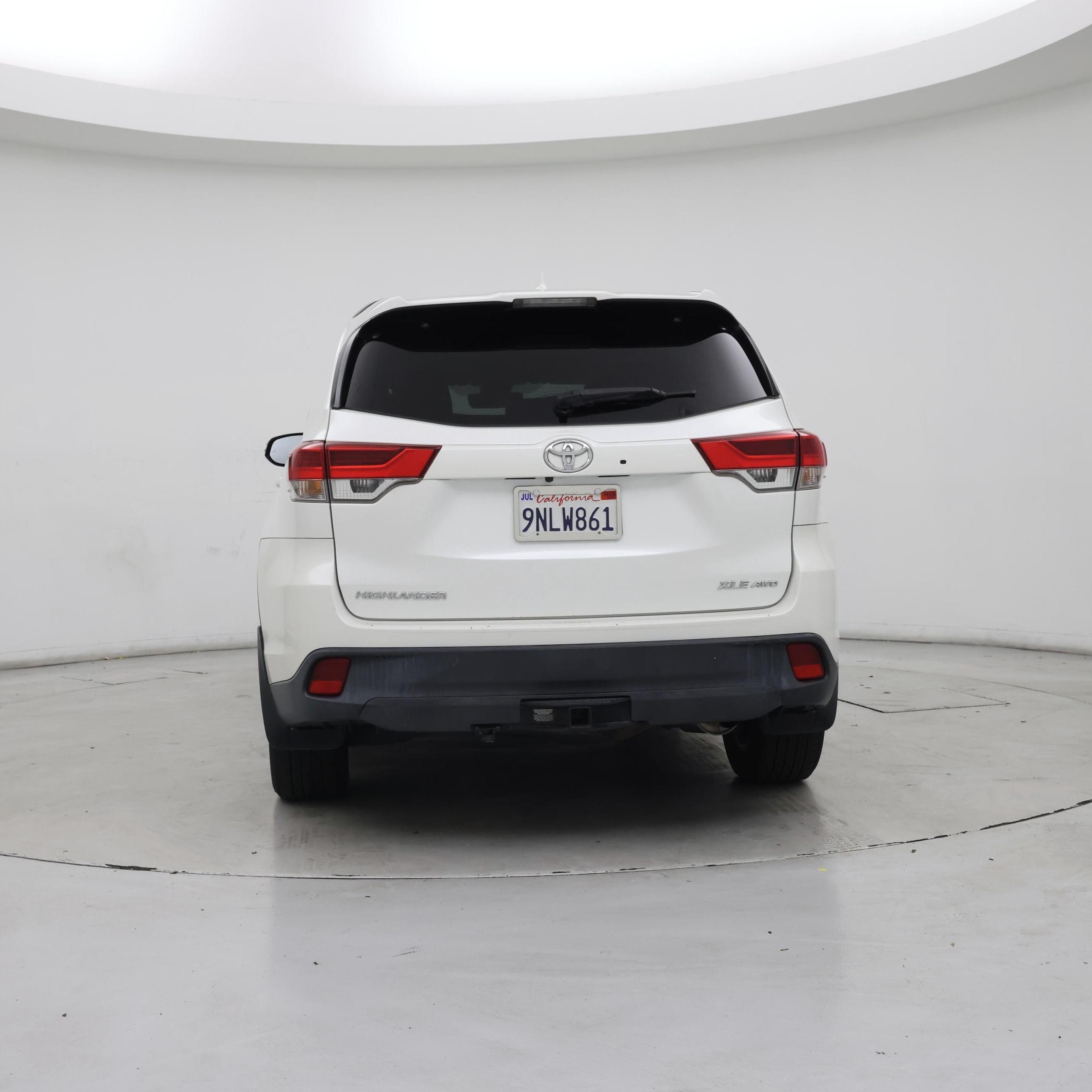 Thumbnail: 2018 Toyota Highlander - 6