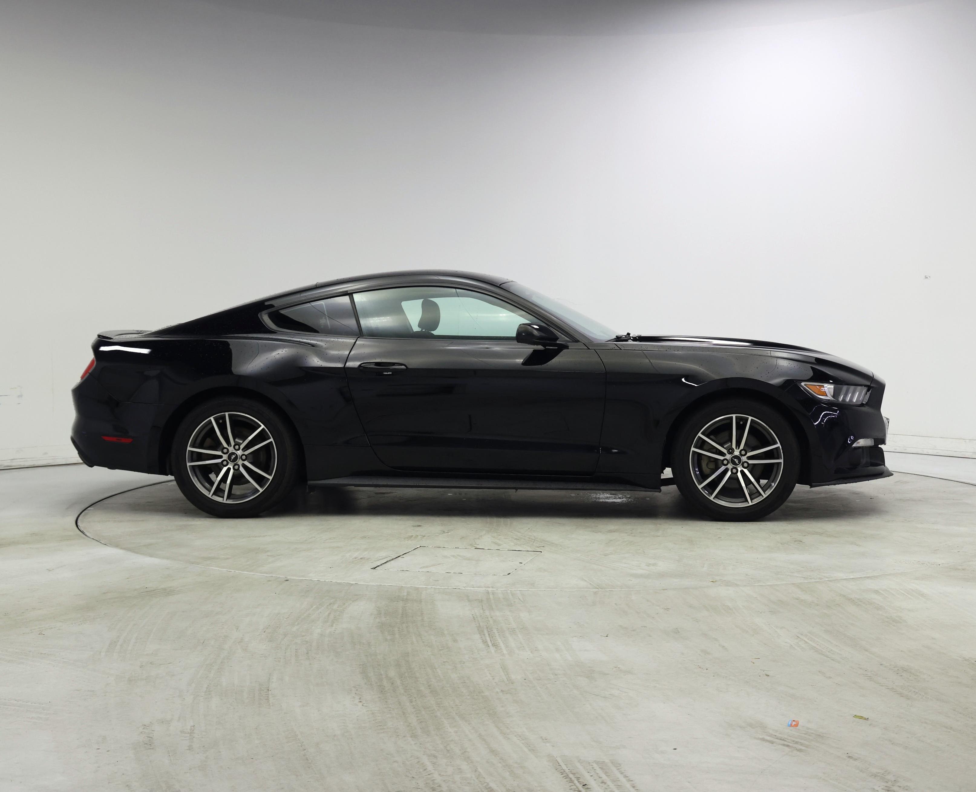Thumbnail: 2017 Ford Mustang - 7