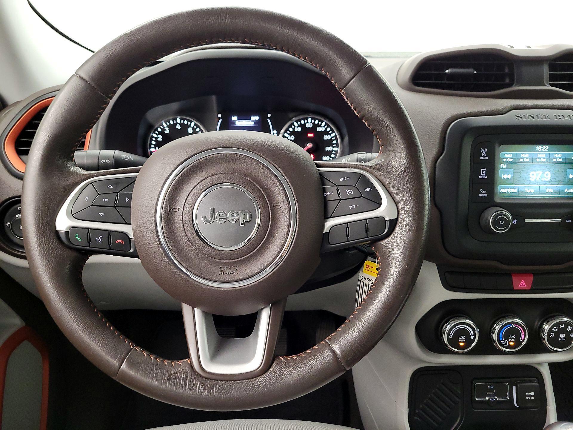 Thumbnail: 2015 Jeep Renegade - 10