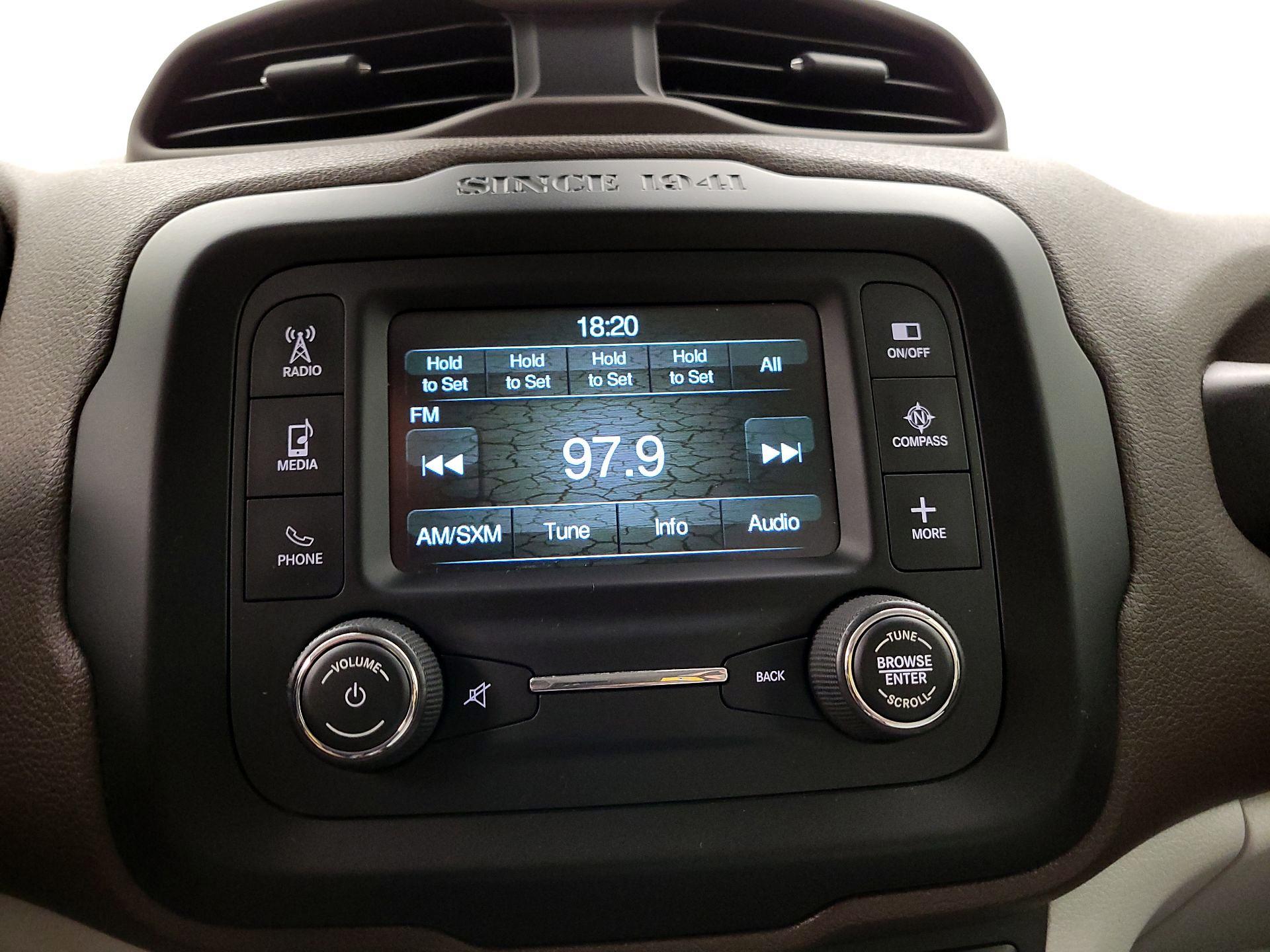 Thumbnail: 2015 Jeep Renegade - 15