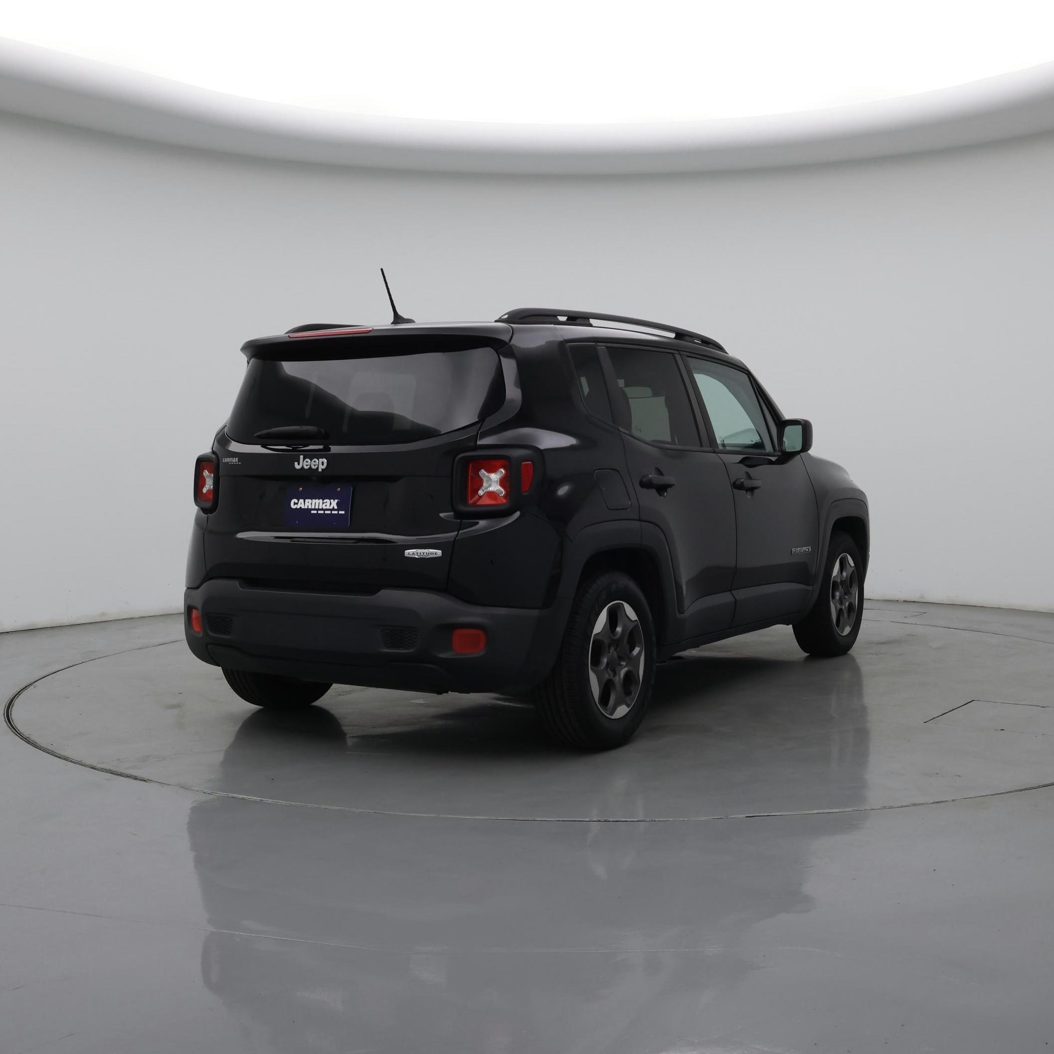 Thumbnail: 2015 Jeep Renegade - 8