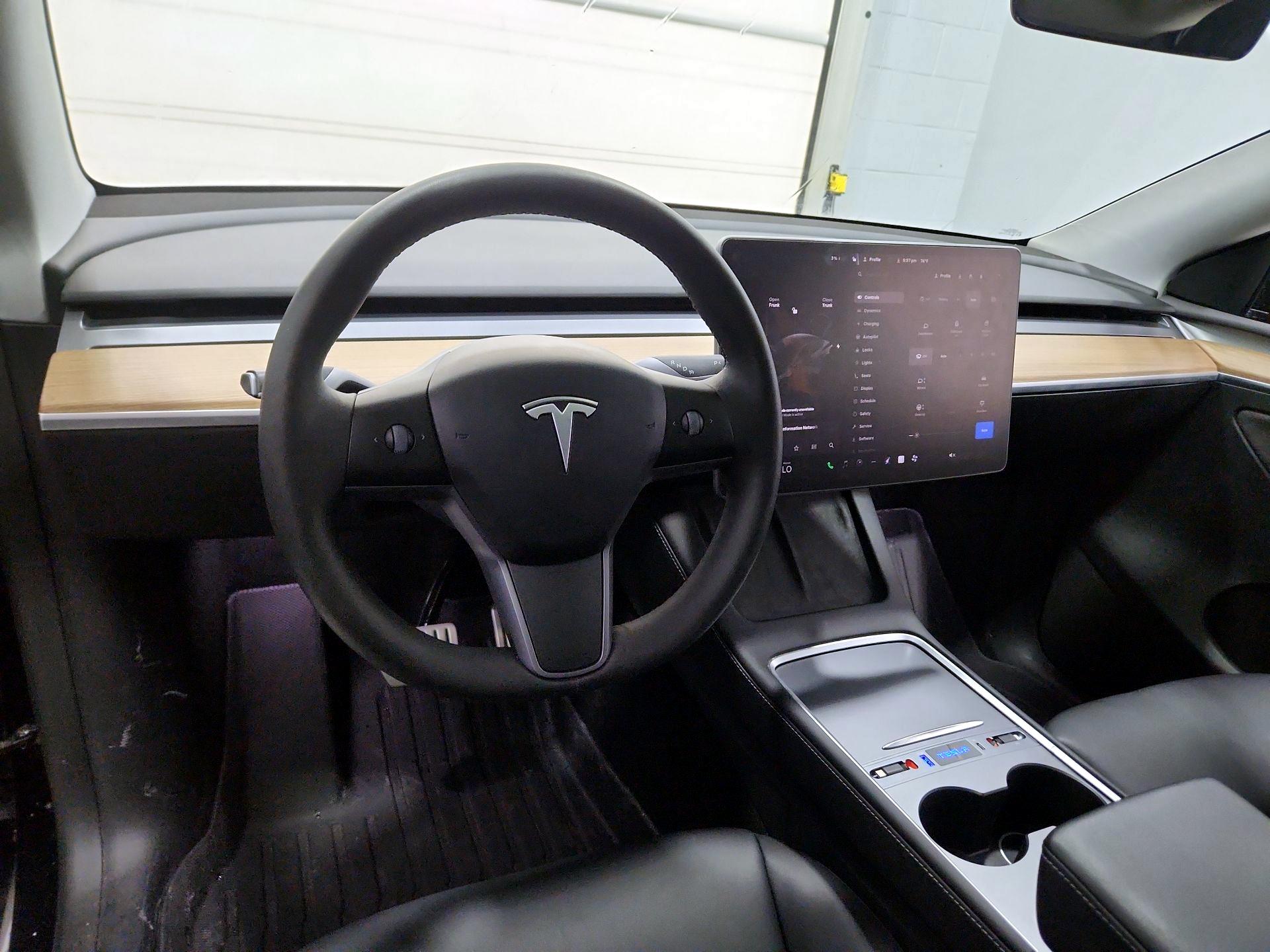 Thumbnail: 2023 Tesla Model Y - 9